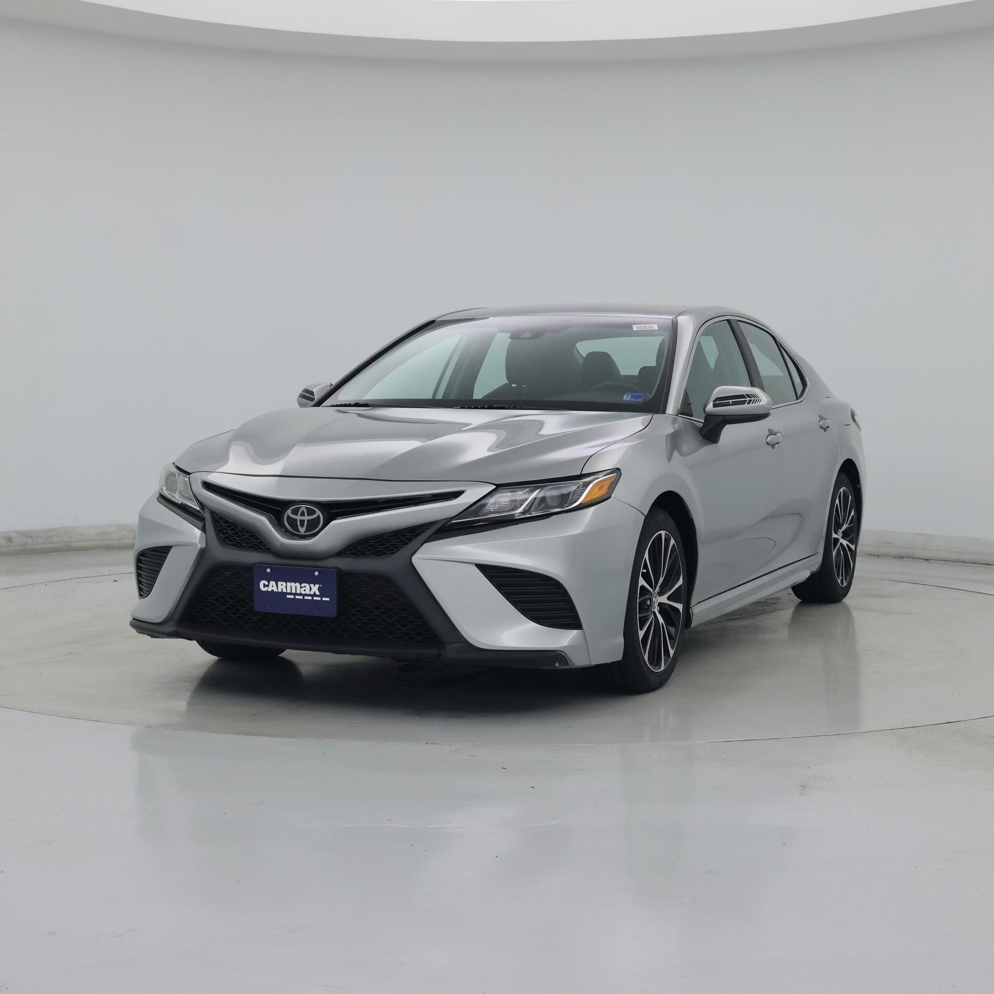 Thumbnail: 2020 Toyota Camry - 4