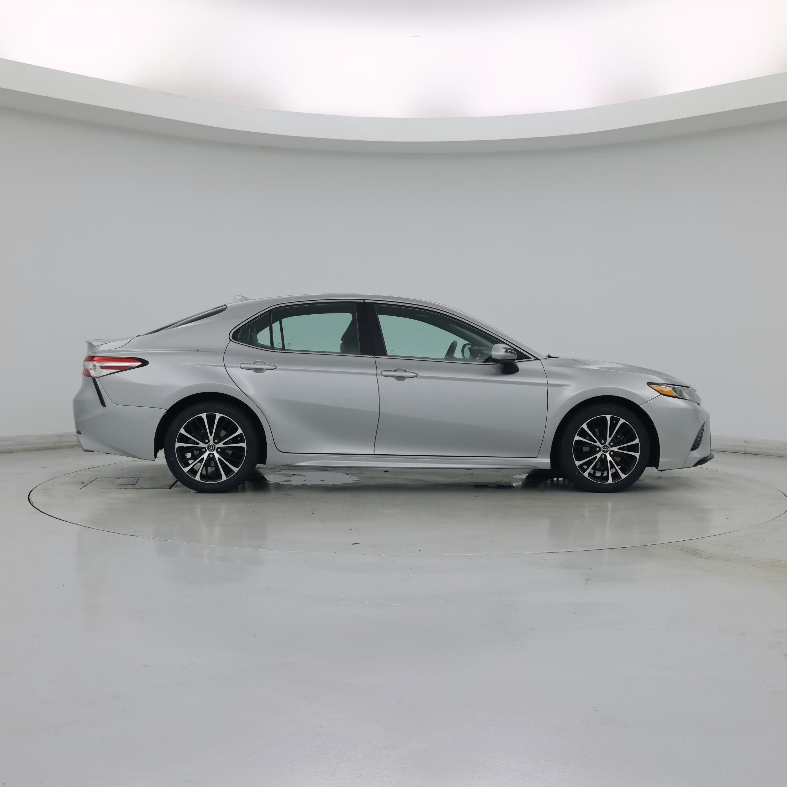 Thumbnail: 2020 Toyota Camry - 7