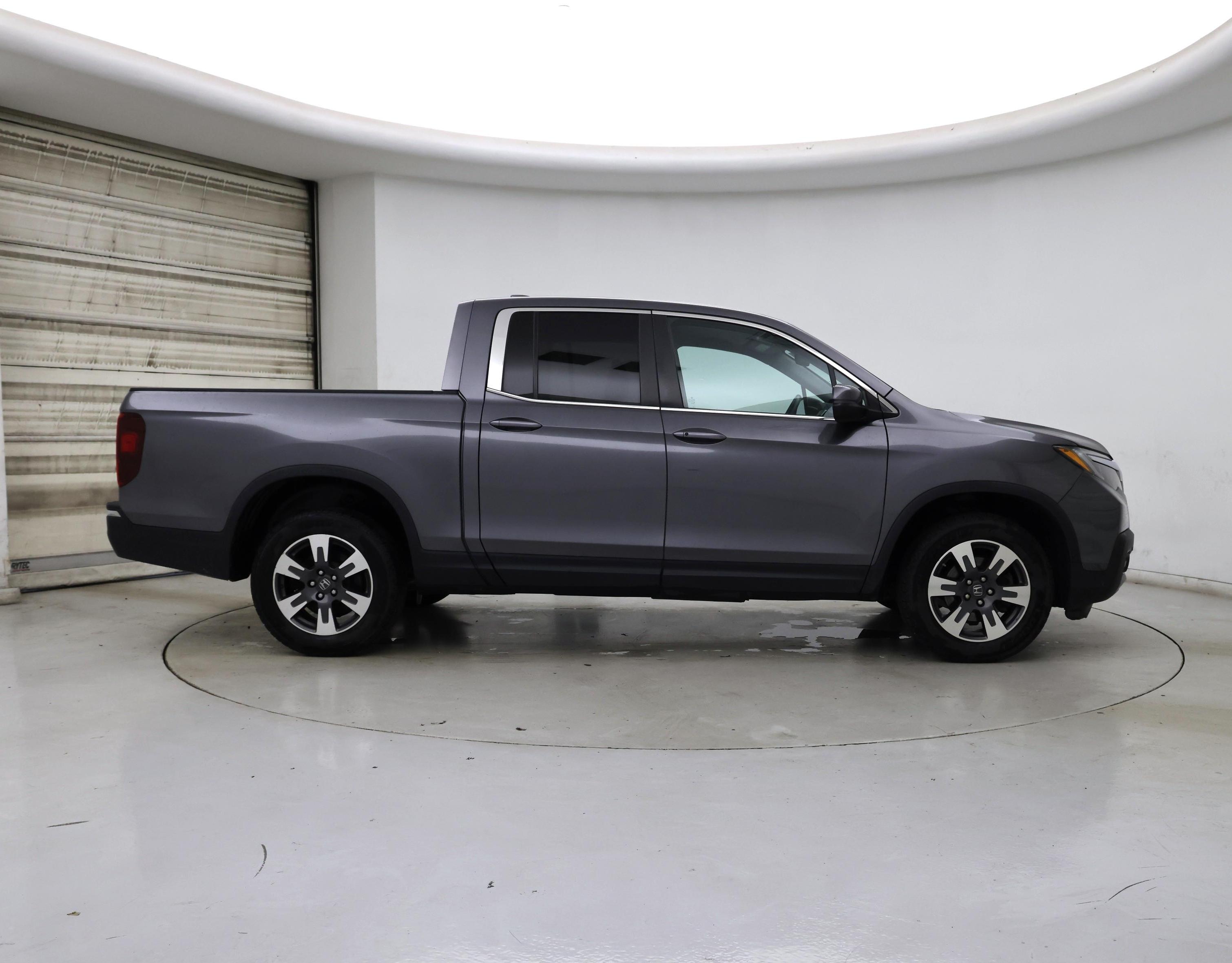 Thumbnail: 2017 Honda Ridgeline - 7
