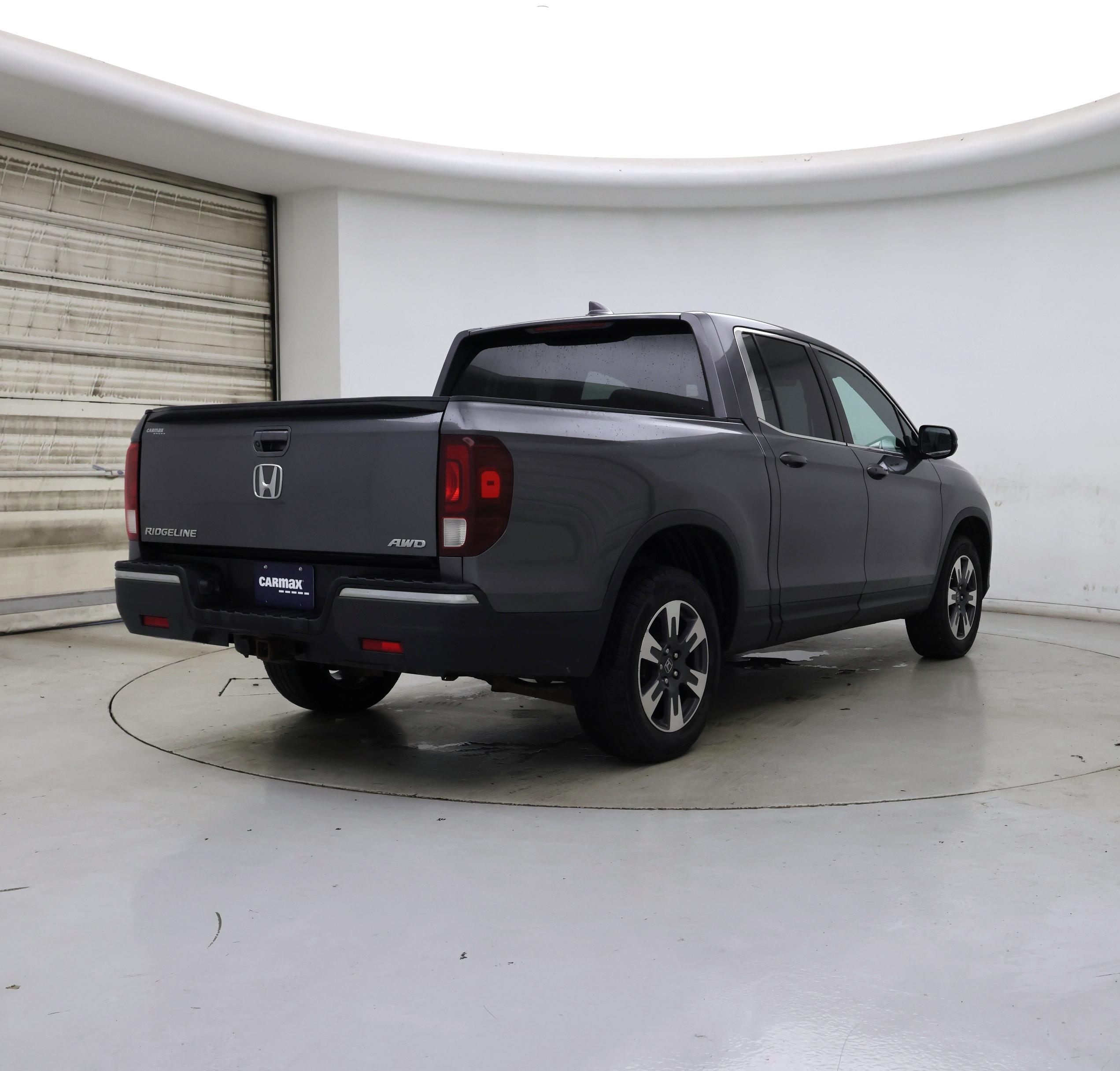 Thumbnail: 2017 Honda Ridgeline - 8