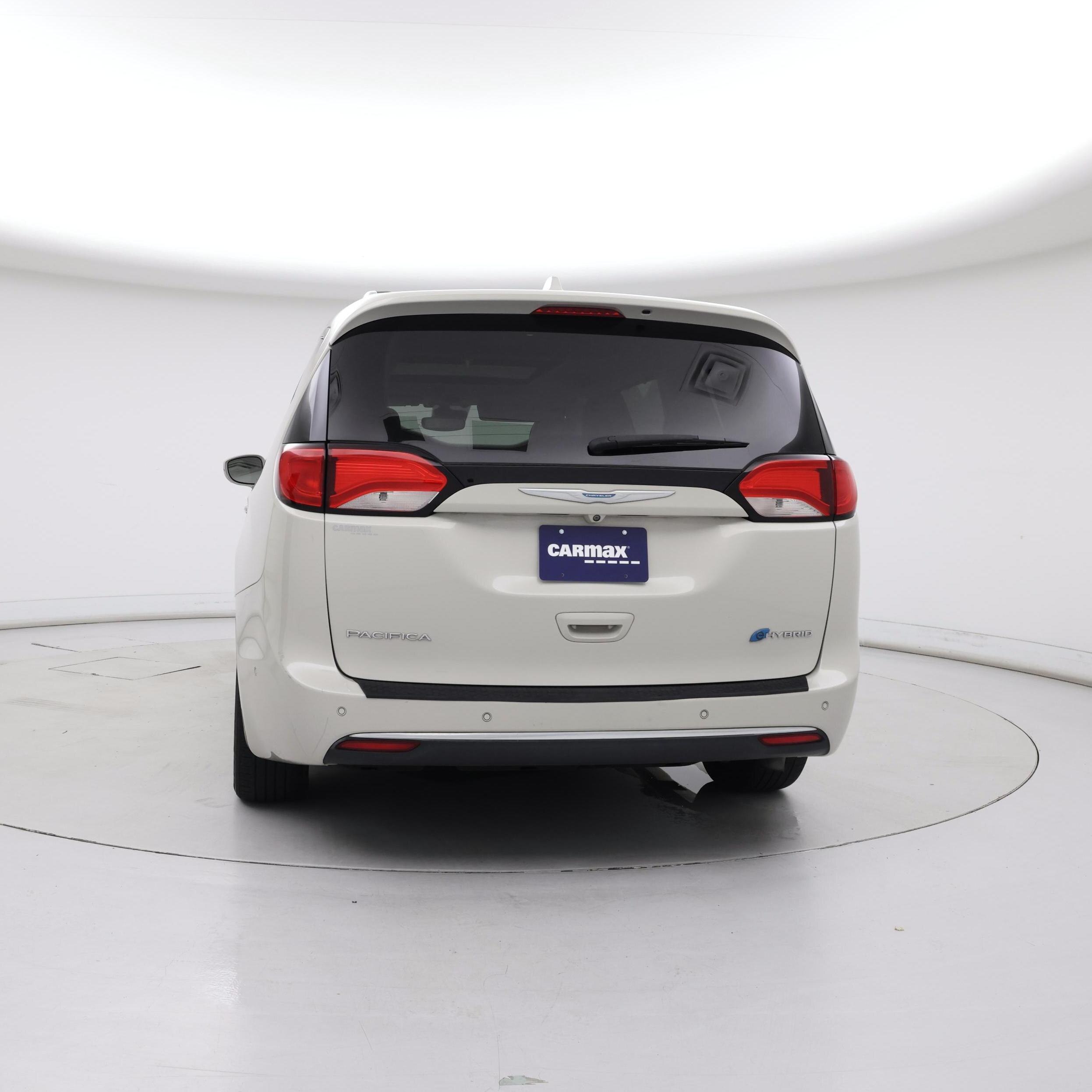 Thumbnail: 2017 Chrysler Pacifica - 6