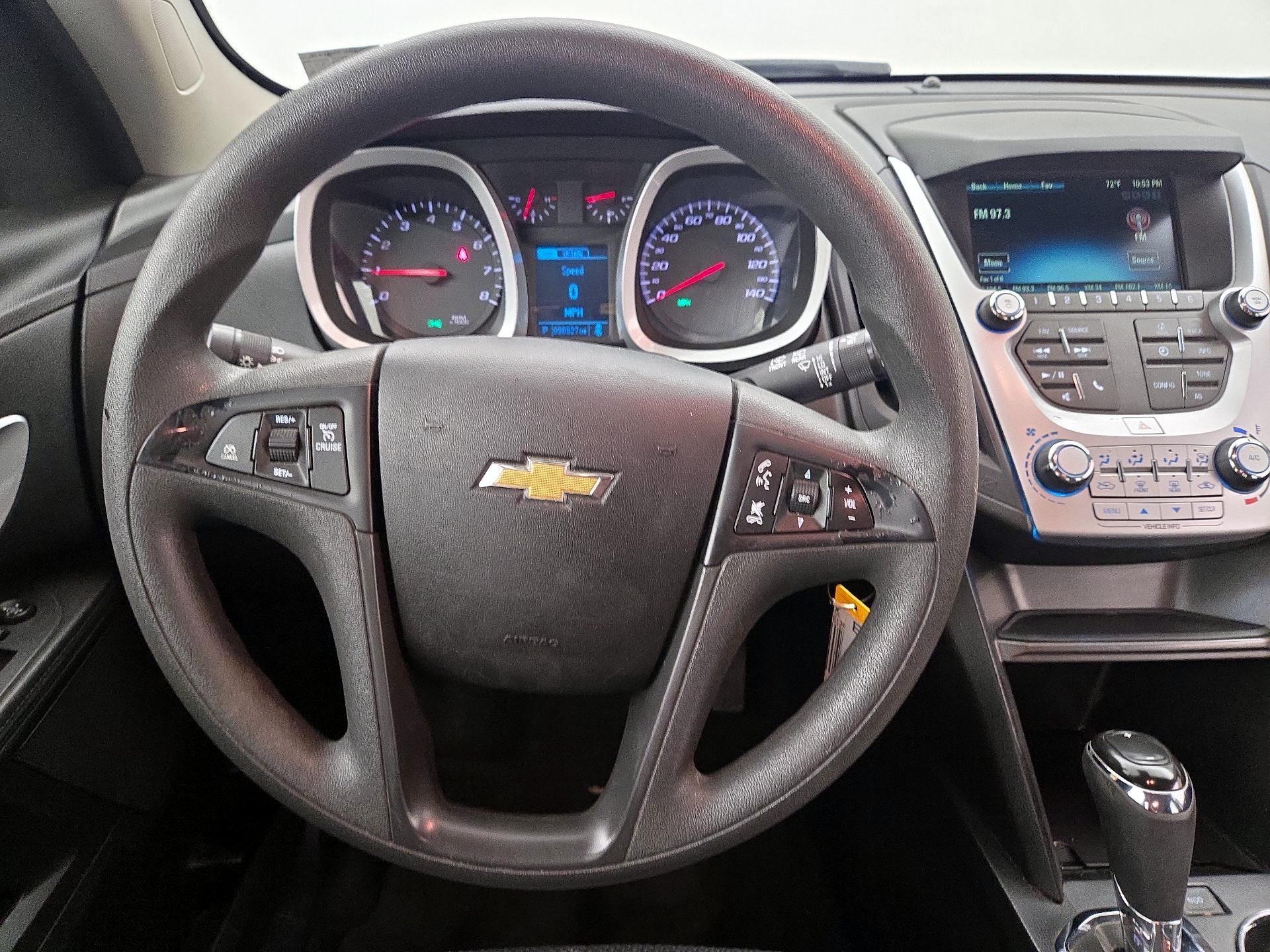 Thumbnail: 2017 Chevrolet Equinox - 10