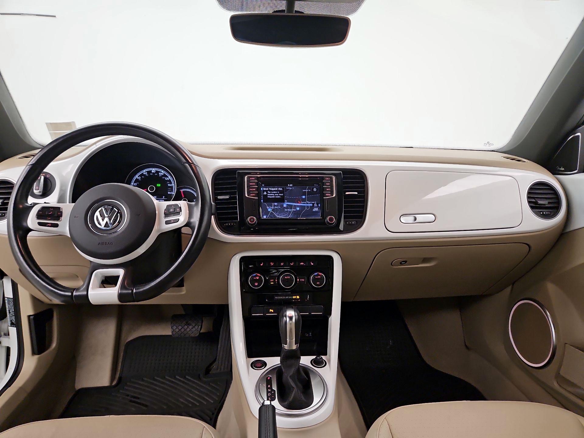 Thumbnail: 2017 Volkswagen Beetle - 9
