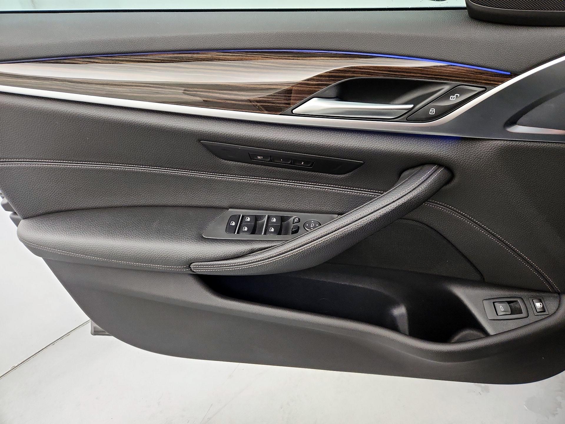 Thumbnail: 2018 BMW 5 Series - 12
