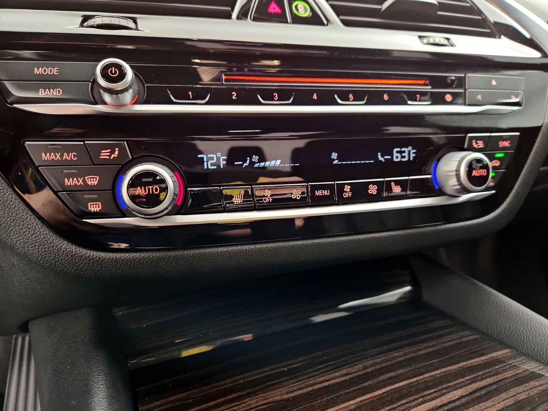 Thumbnail: 2018 BMW 5 Series - 16
