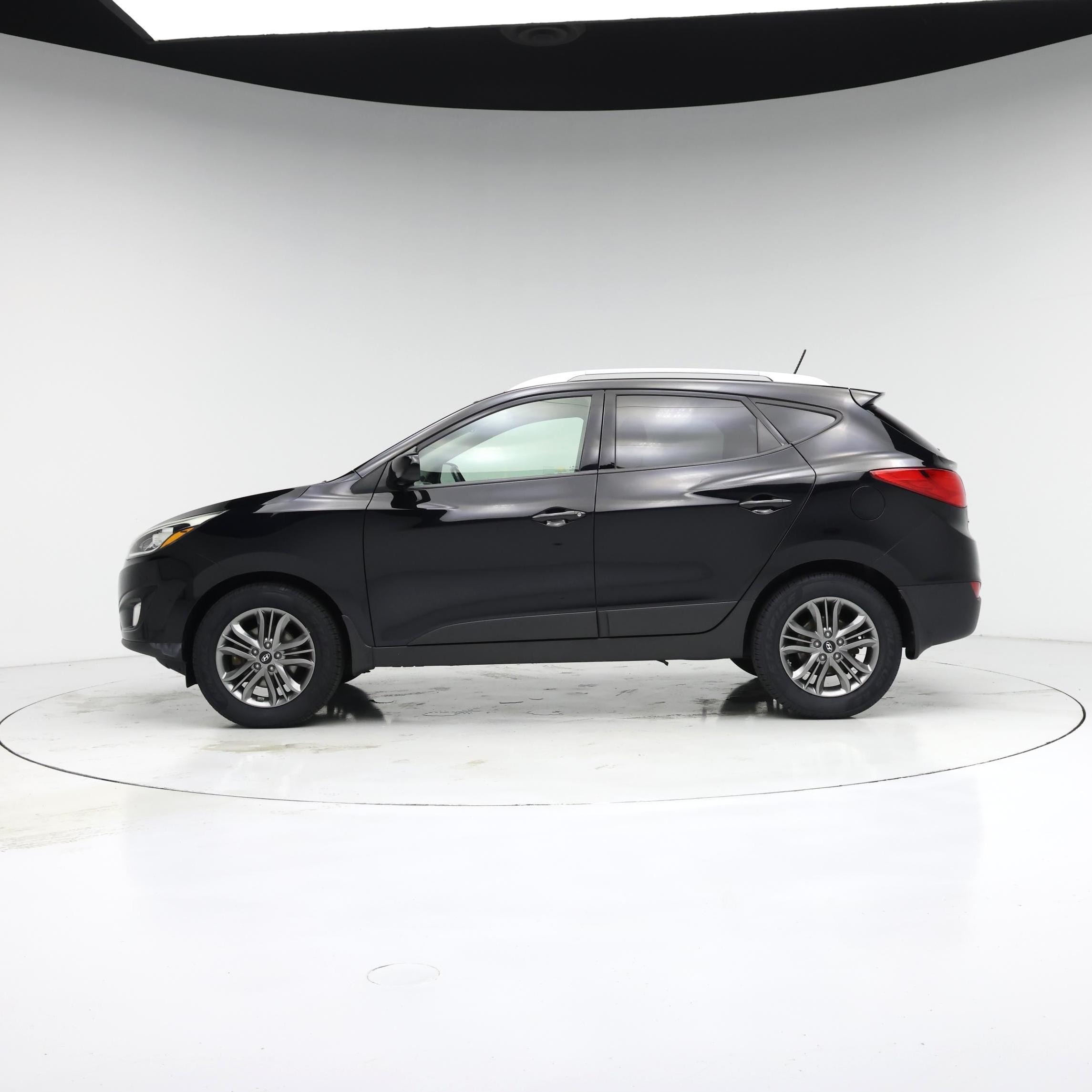 Thumbnail: 2015 Hyundai Tucson - 3