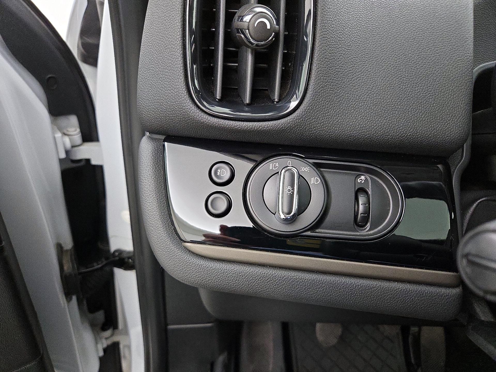 Thumbnail: 2019 MINI Cooper Countryman - 13