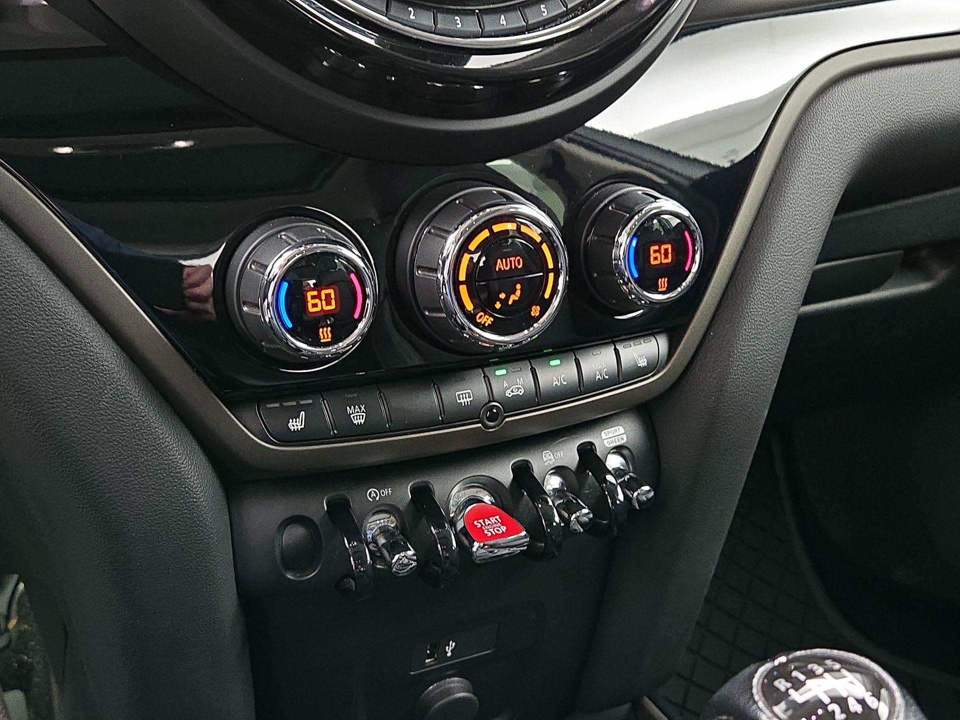 Thumbnail: 2019 MINI Cooper Countryman - 16