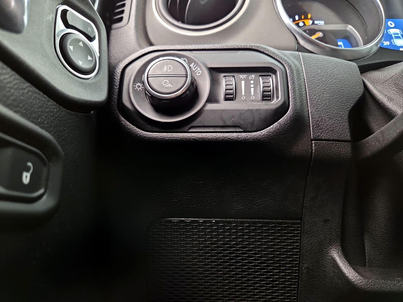 2021 Jeep Gladiator Sport S - Photo 14