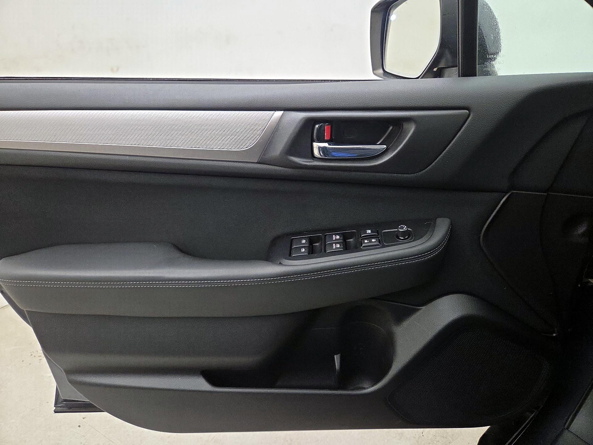 Thumbnail: 2016 Subaru Outback - 12