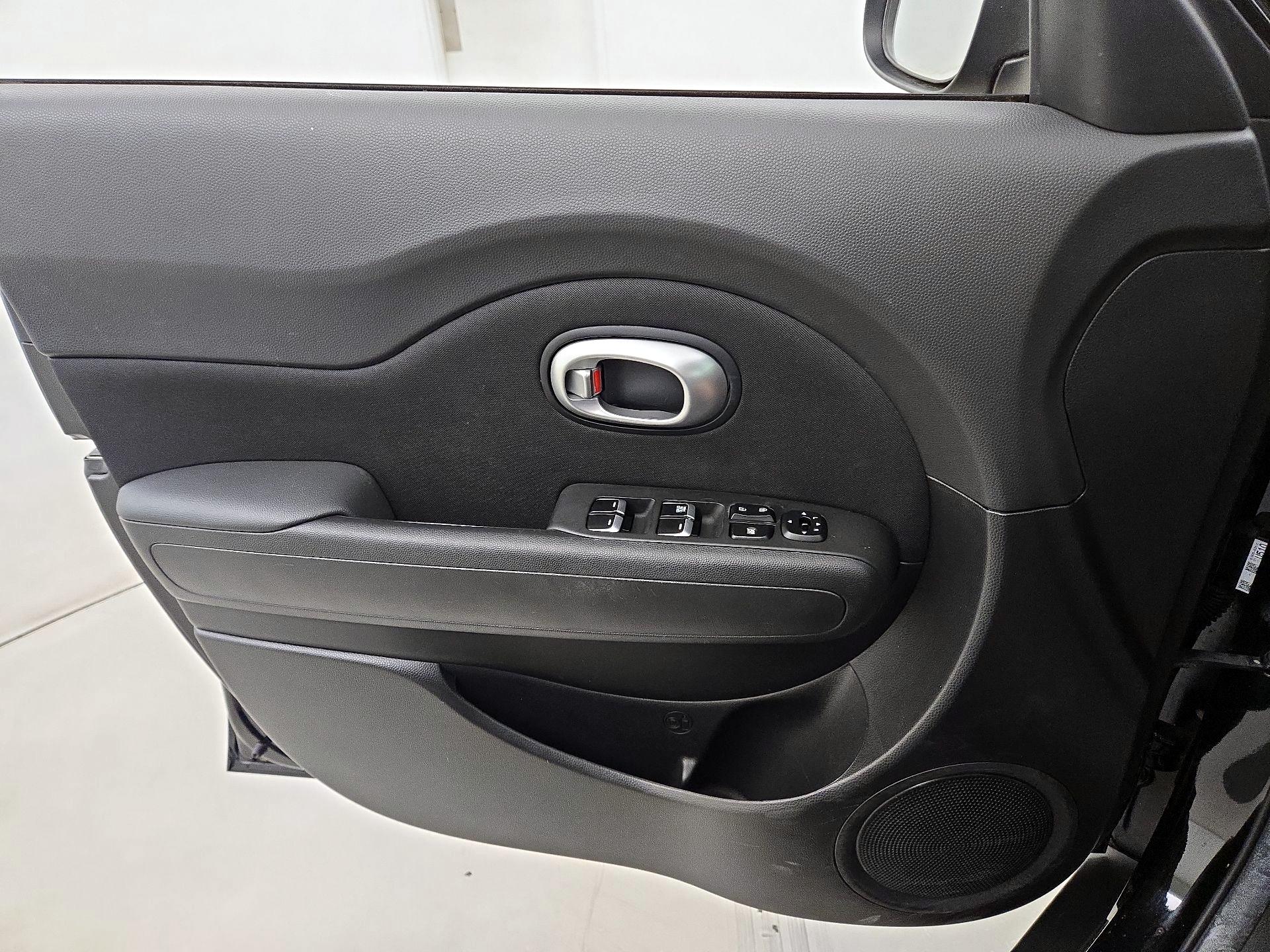Thumbnail: 2019 Kia Soul - 12