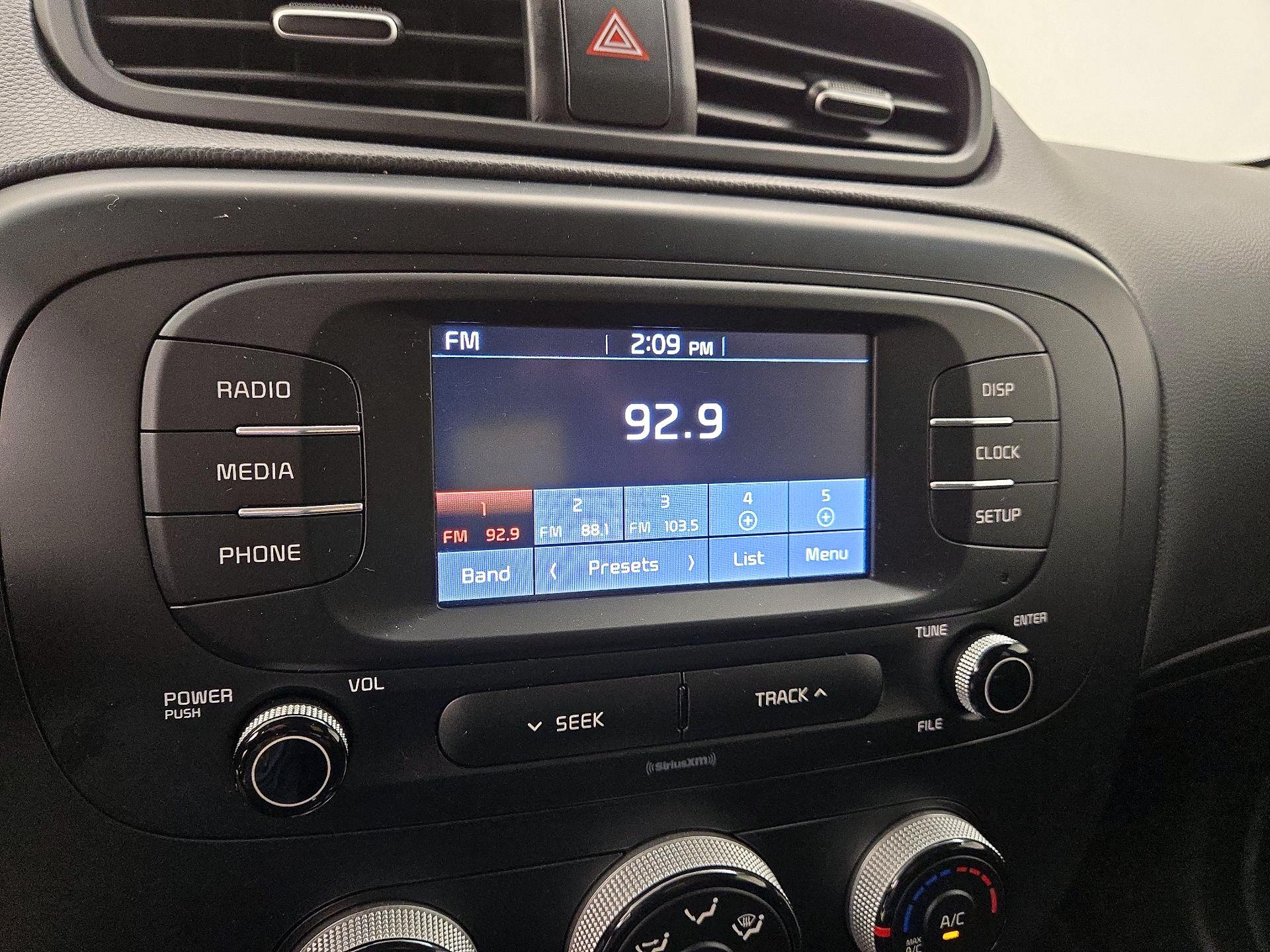 Thumbnail: 2019 Kia Soul - 15