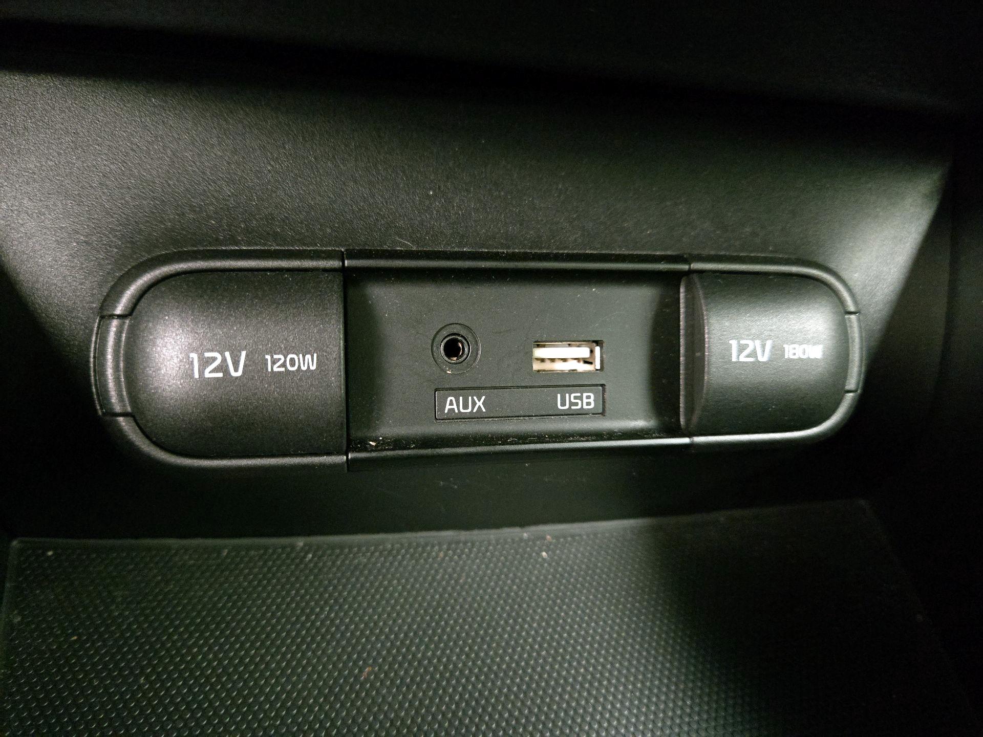 Thumbnail: 2019 Kia Soul - 18