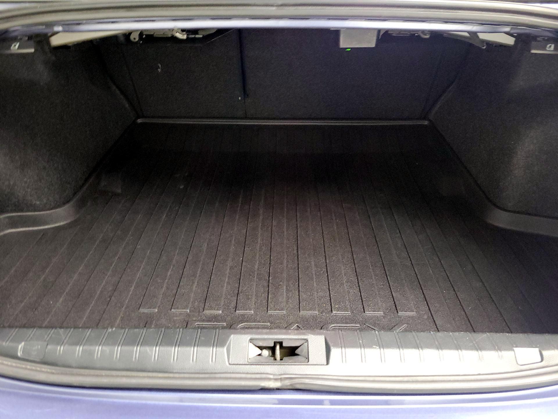 Thumbnail: 2016 Subaru Legacy - 16