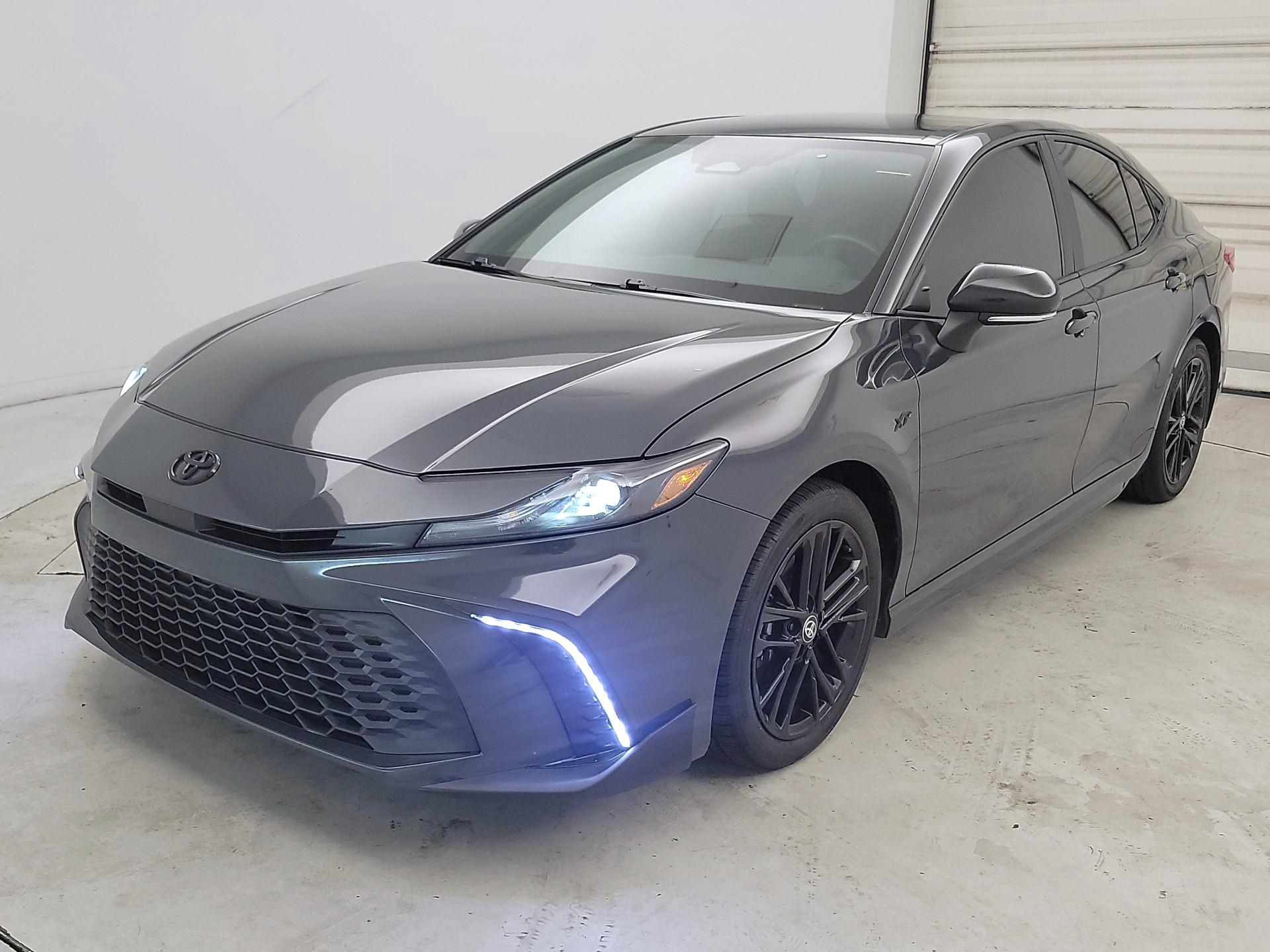 Thumbnail: 2025 Toyota Camry - 3