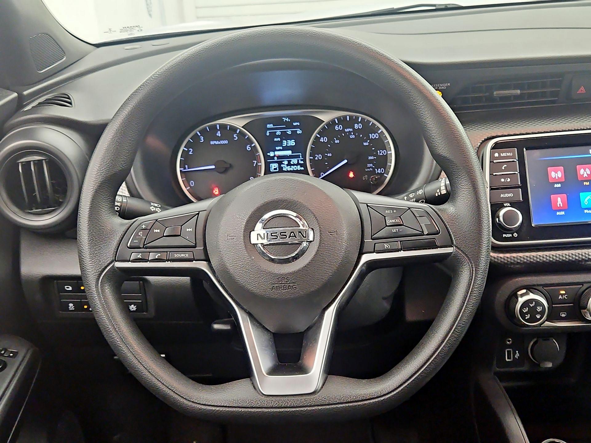 Thumbnail: 2020 Nissan Kicks - 10