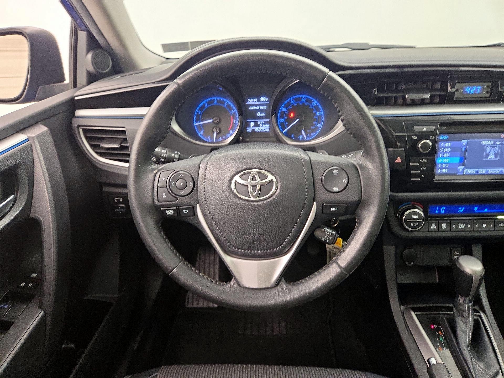 Thumbnail: 2015 Toyota Corolla - 10