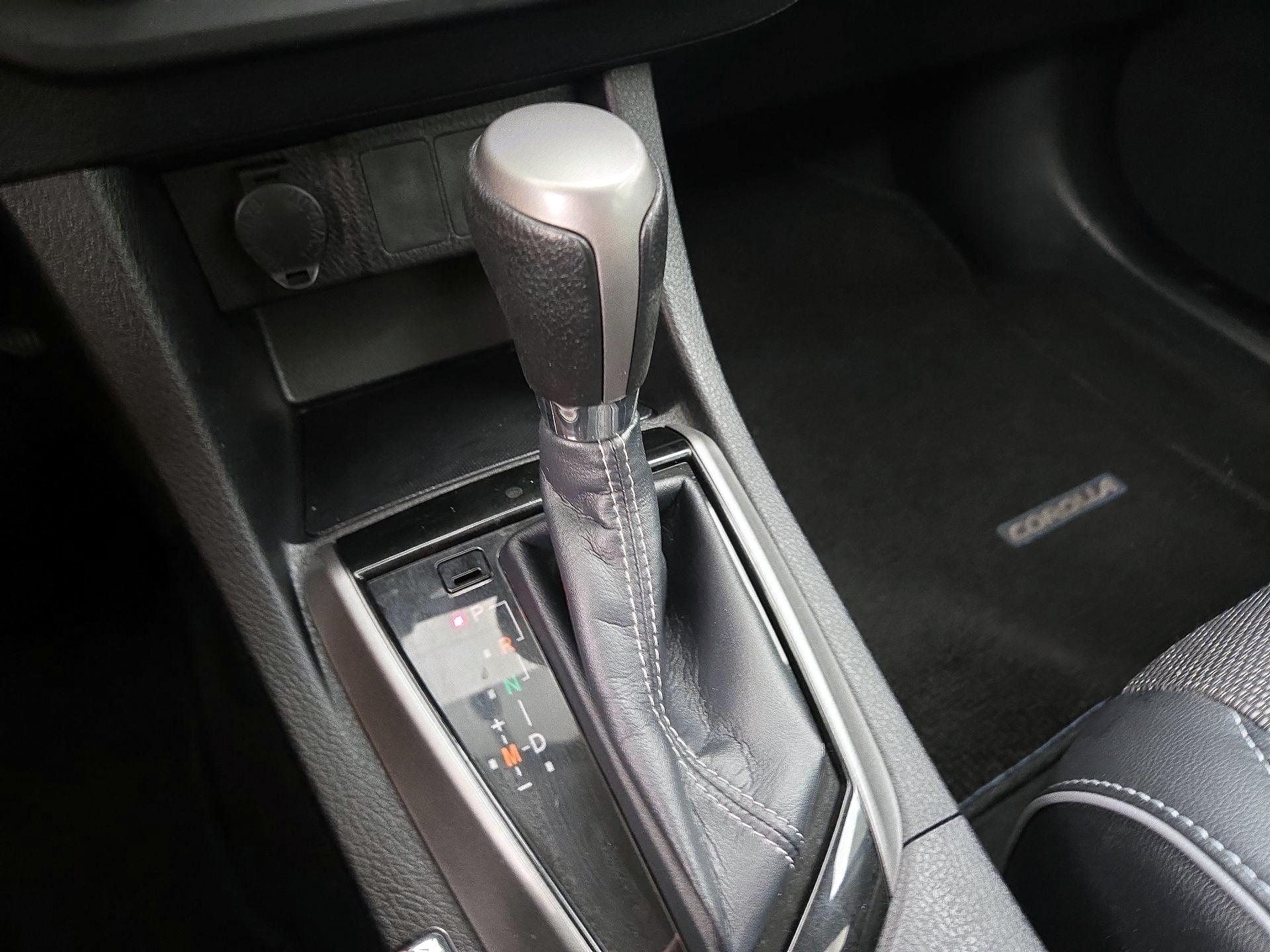Thumbnail: 2015 Toyota Corolla - 17