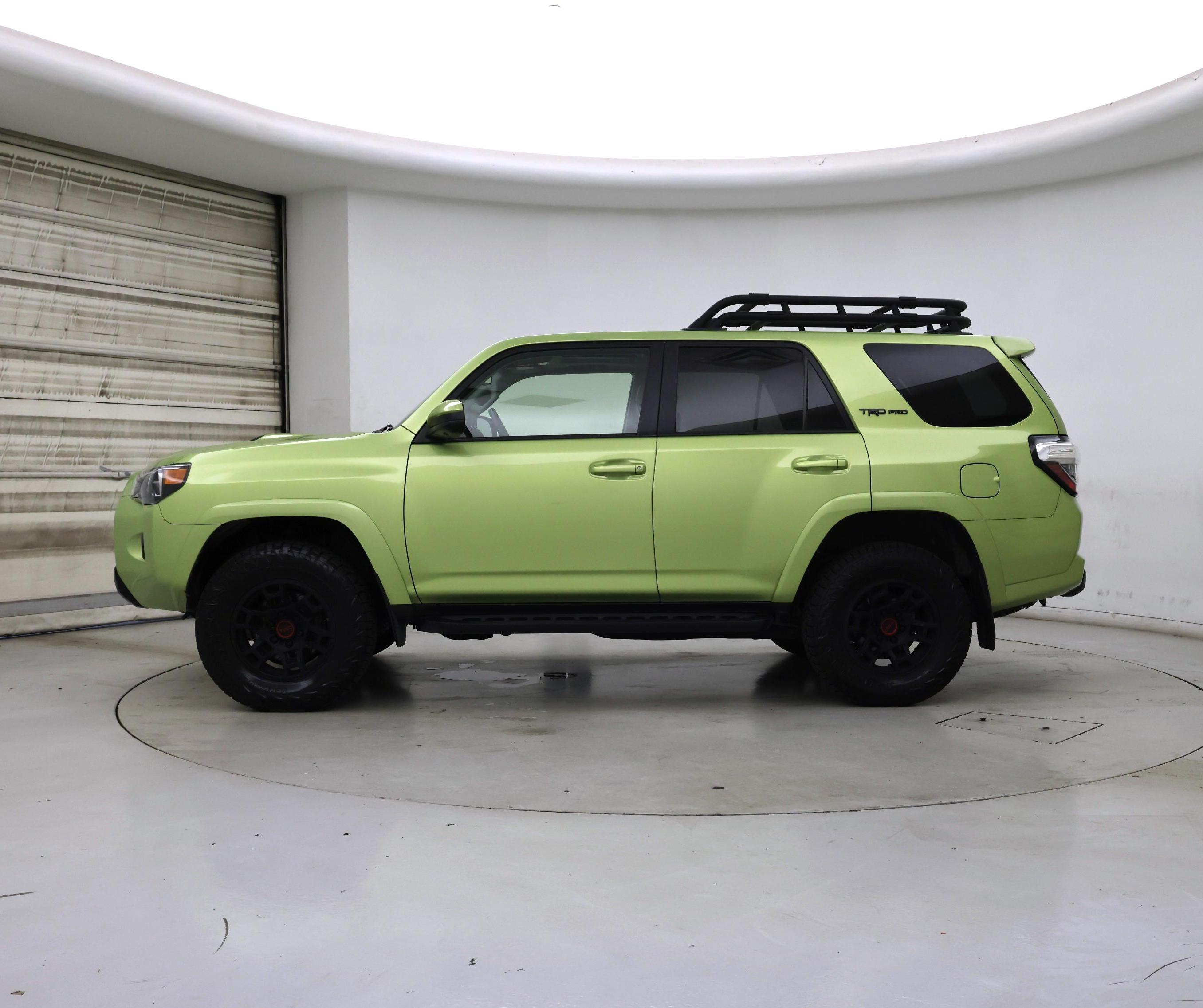 Thumbnail: 2022 Toyota 4Runner - 3