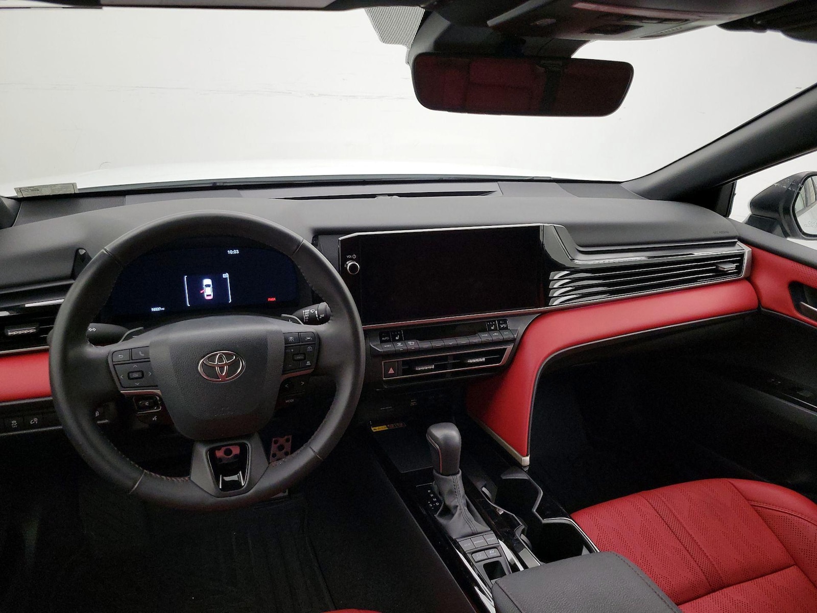 2025 Toyota Camry XSE - Photo 10