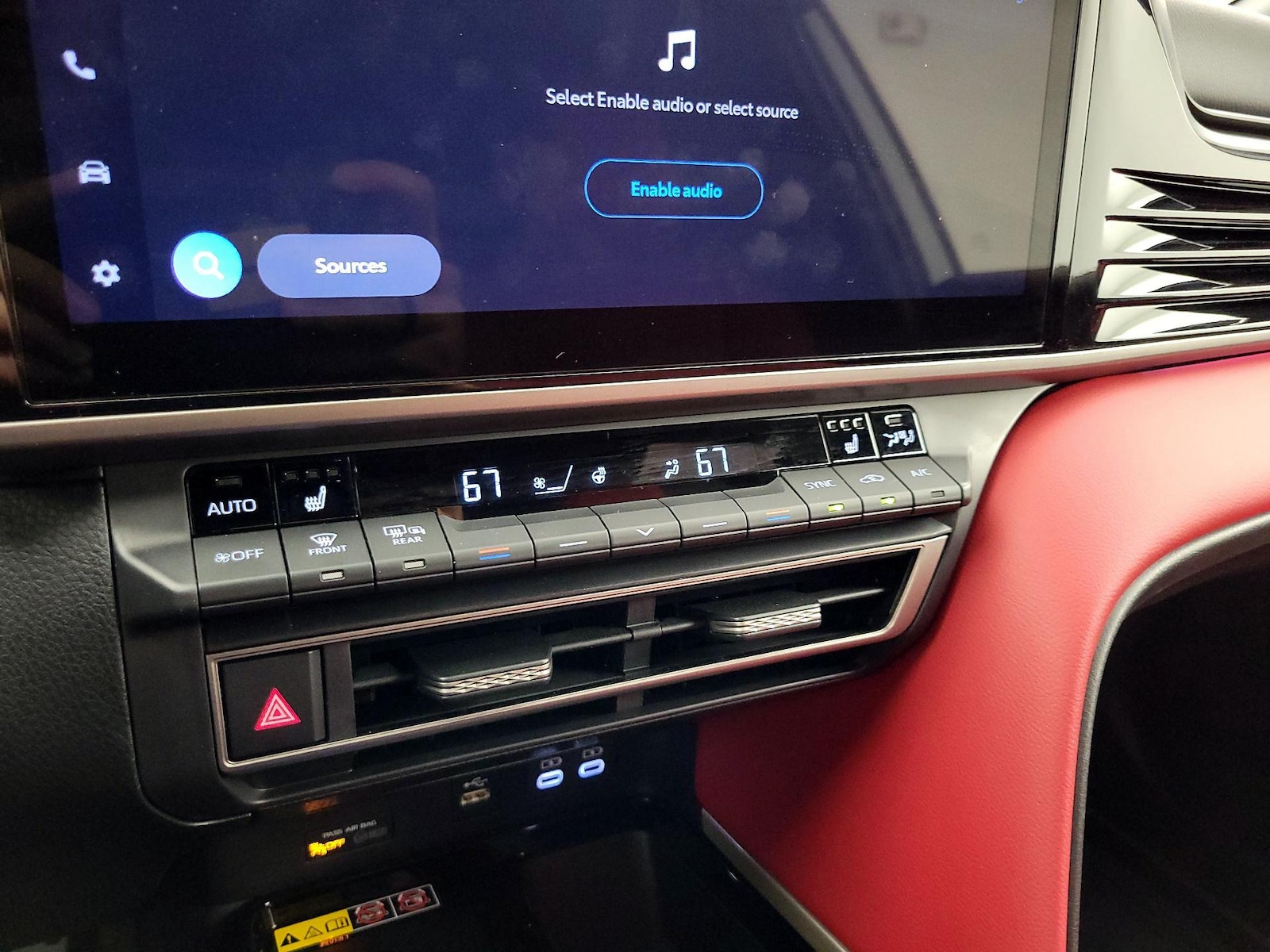 2025 Toyota Camry XSE - Photo 17