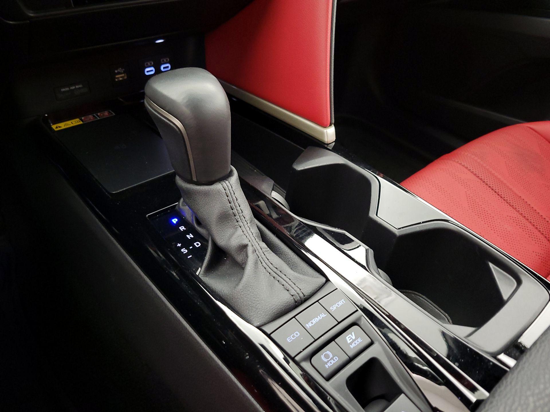 Thumbnail: 2025 Toyota Camry - 17