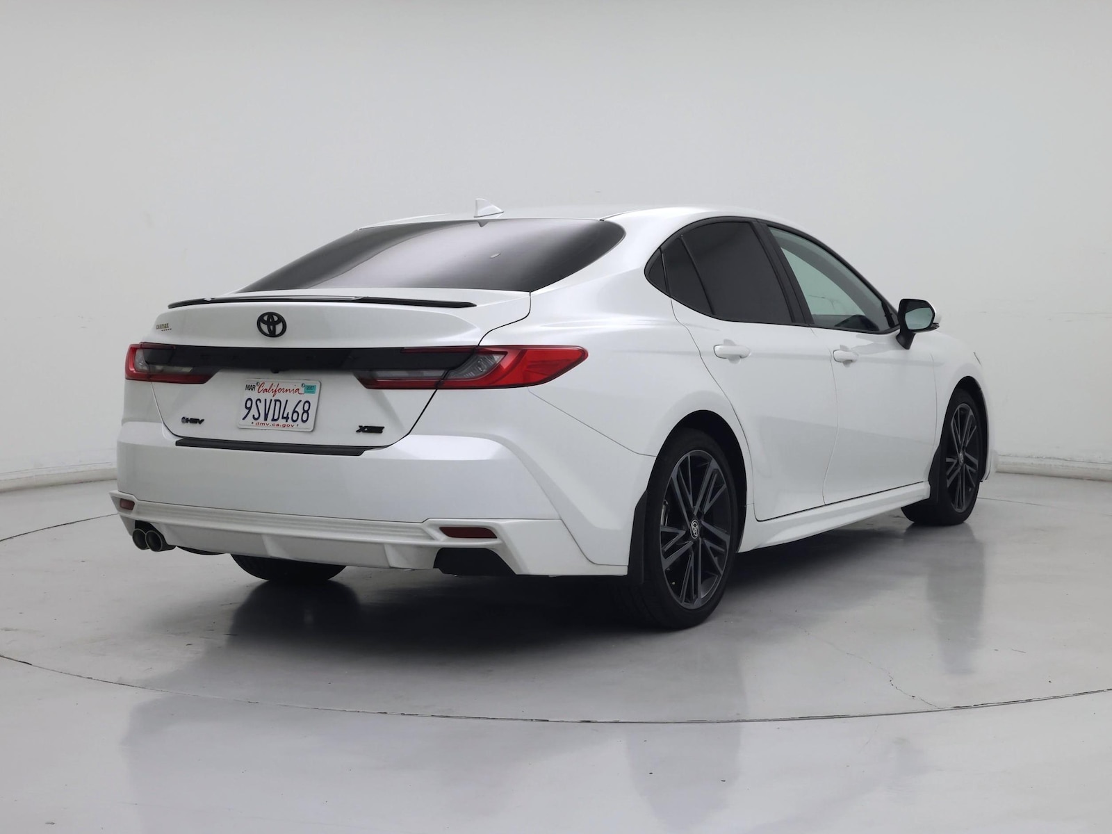 2025 Toyota Camry XSE - Photo 9