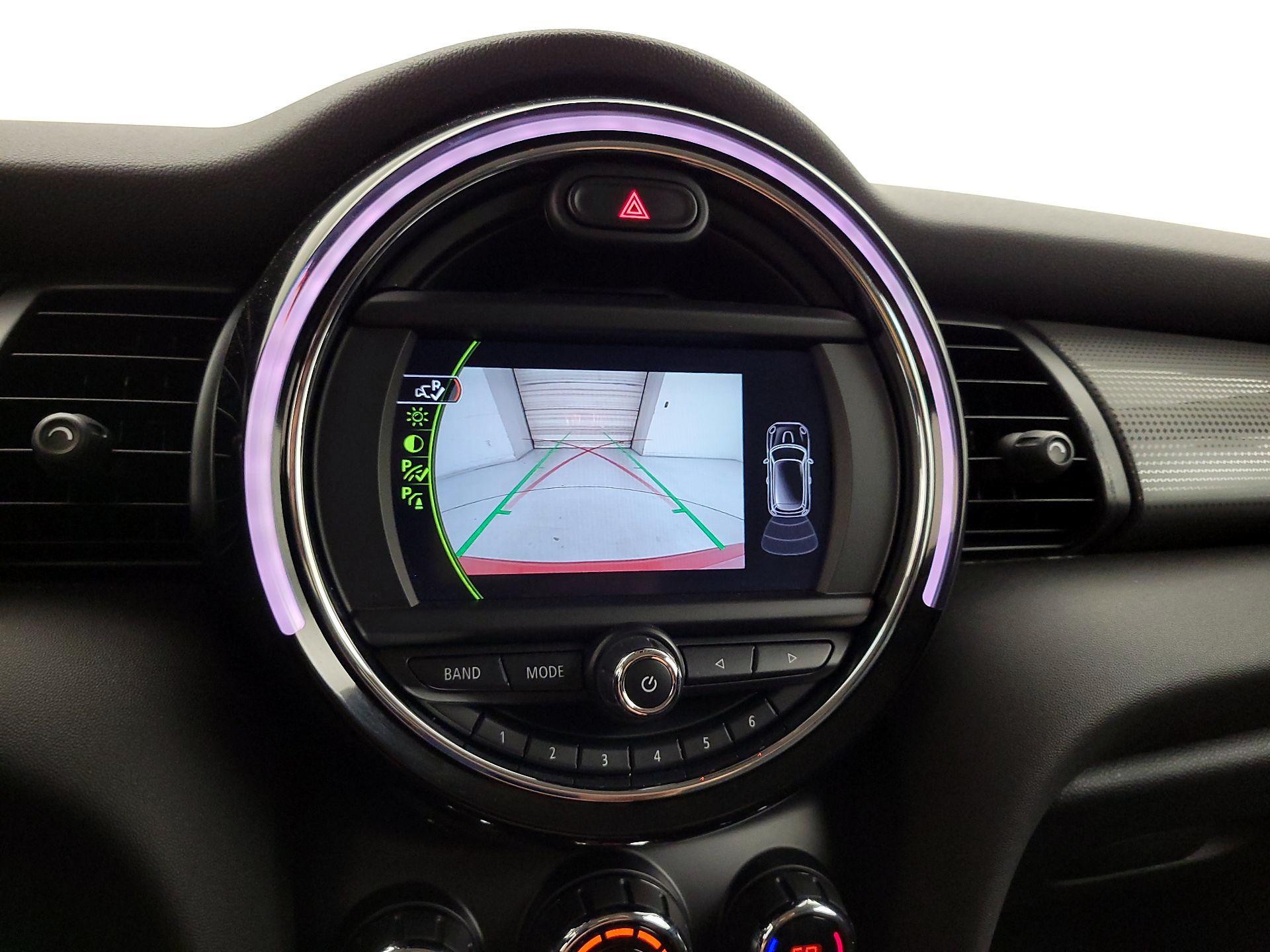 Thumbnail: 2017 MINI Cooper Hardtop - 14