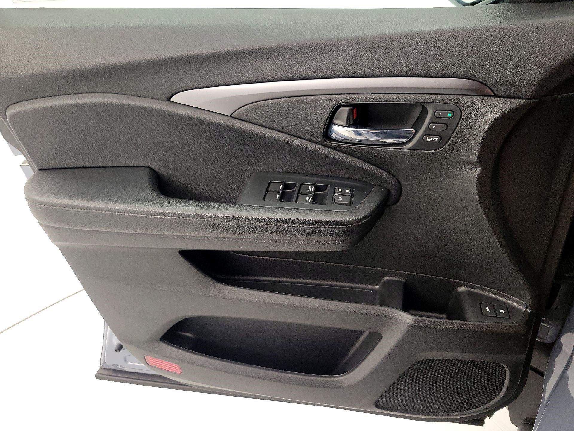 Thumbnail: 2022 Honda Pilot - 12