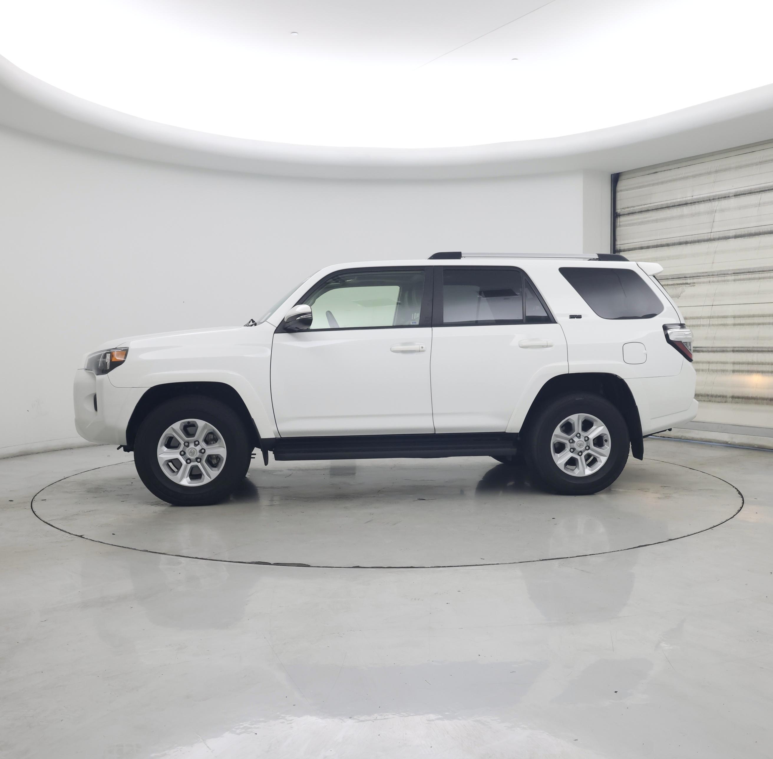 Thumbnail: 2024 Toyota 4Runner - 3