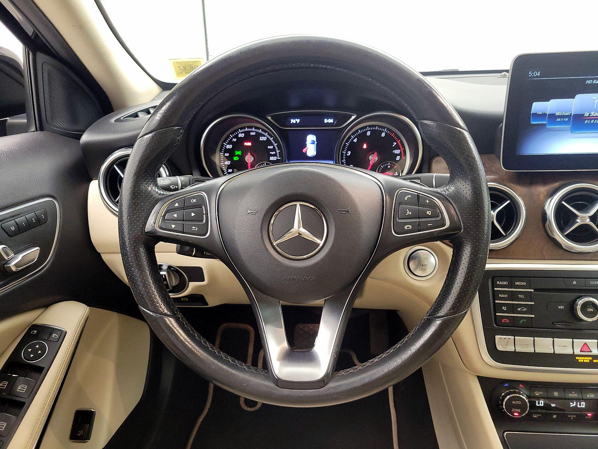 Thumbnail: 2018 Mercedes-Benz GLA - 10