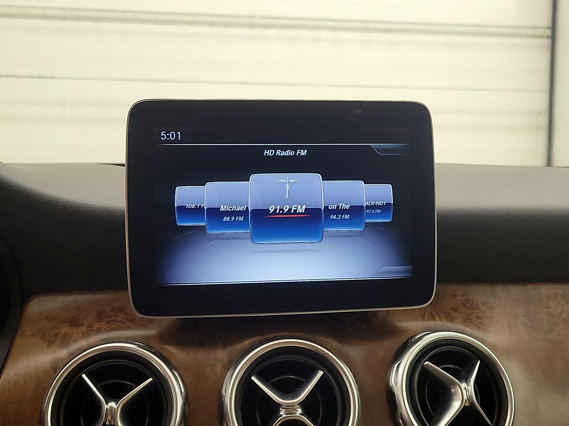 Thumbnail: 2018 Mercedes-Benz GLA - 15