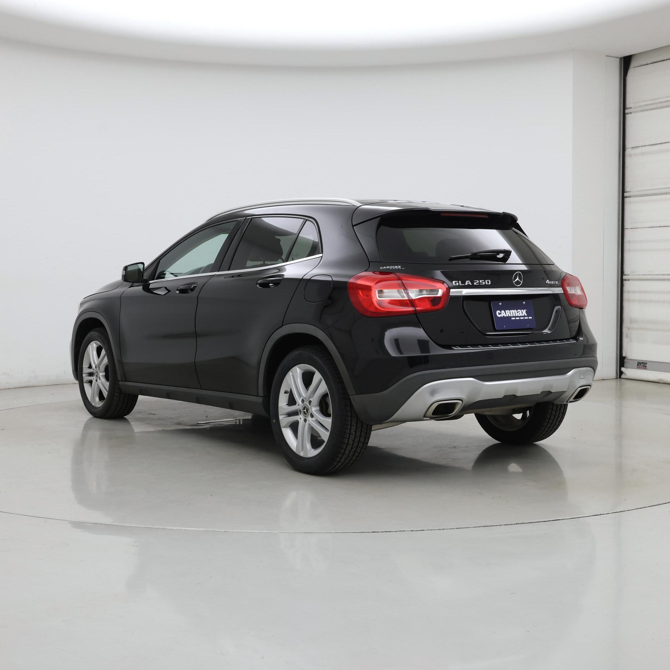 Thumbnail: 2018 Mercedes-Benz GLA - 2