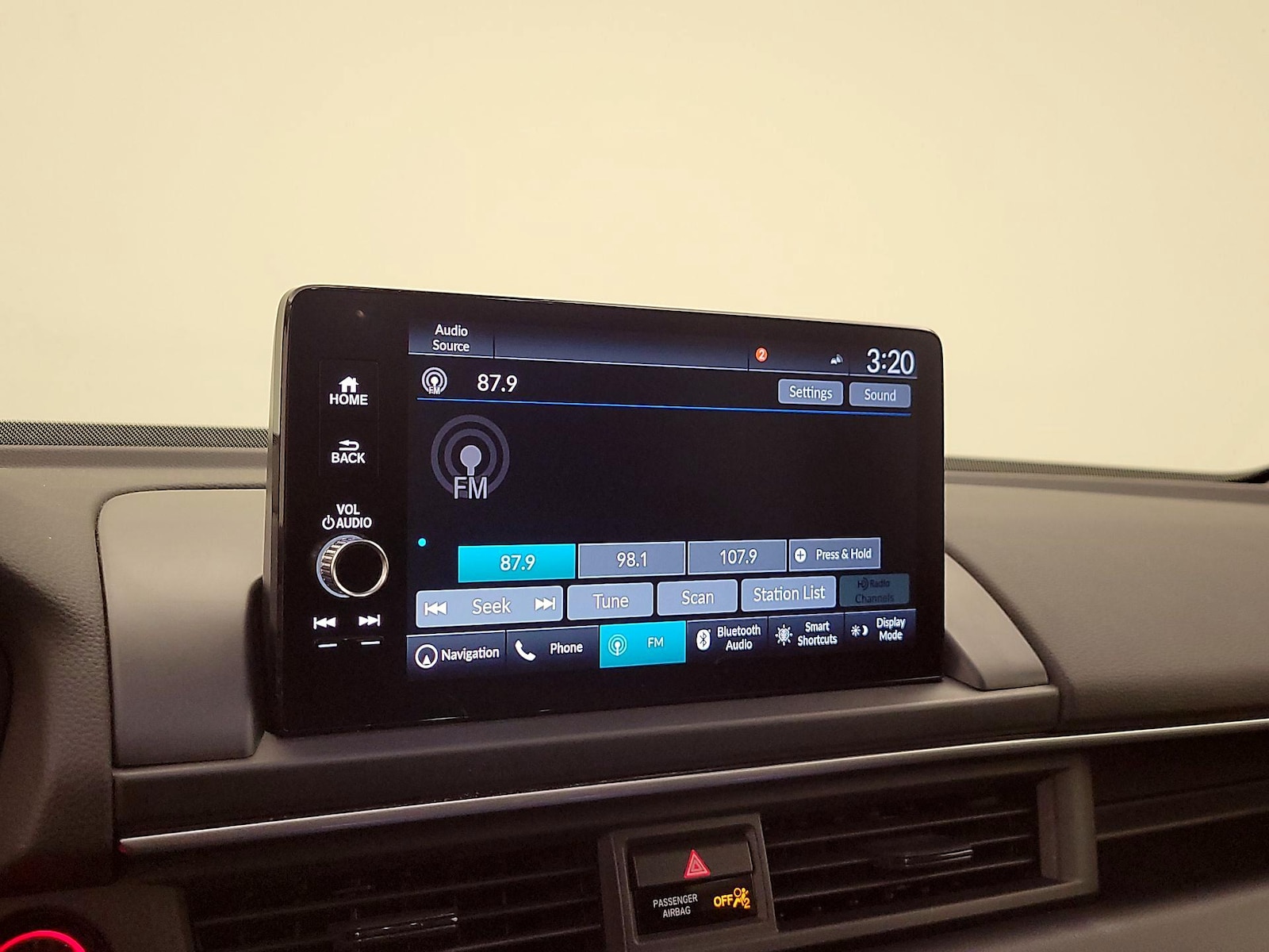 2025 Honda Pilot Touring - Photo 17