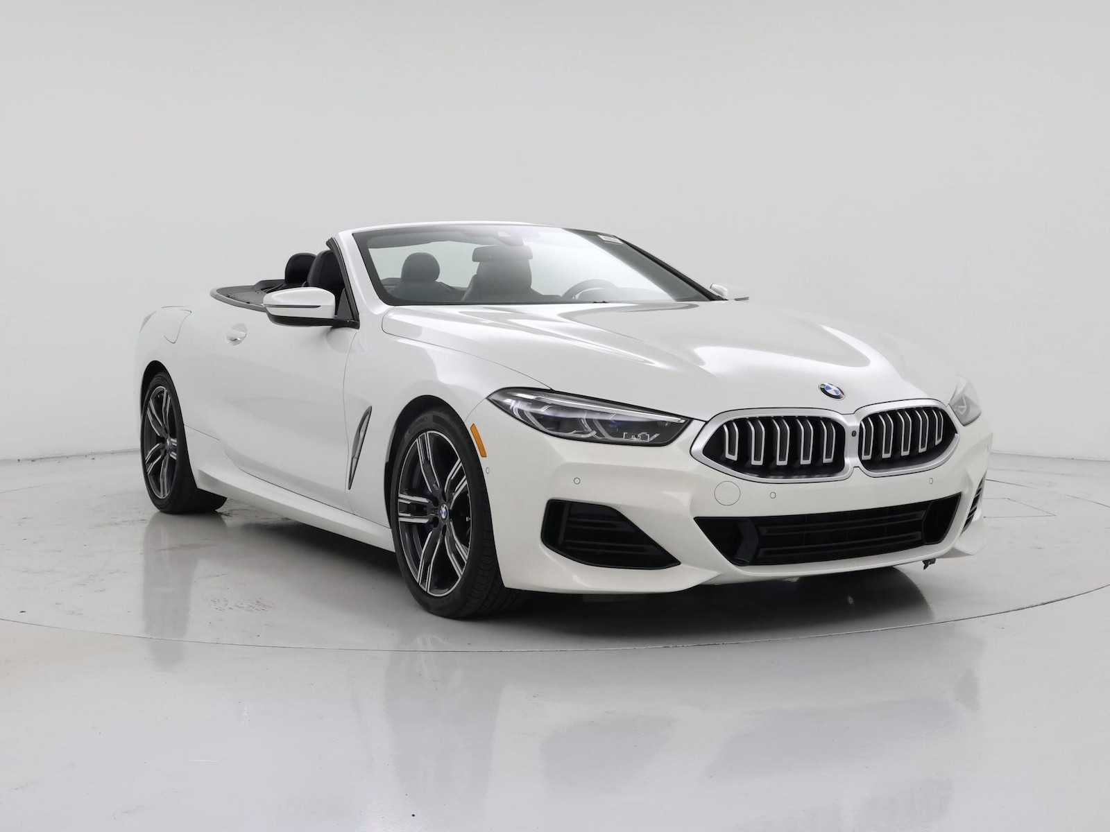 2023 BMW 8 Series 840i - Photo 25