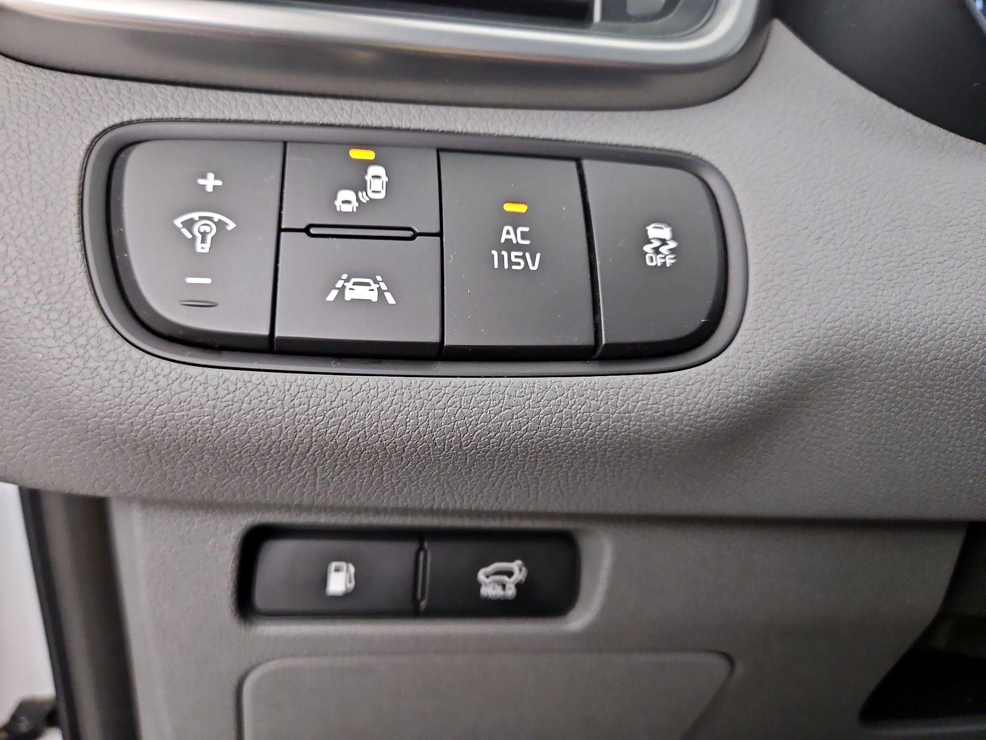 Thumbnail: 2017 Kia Sorento - 13