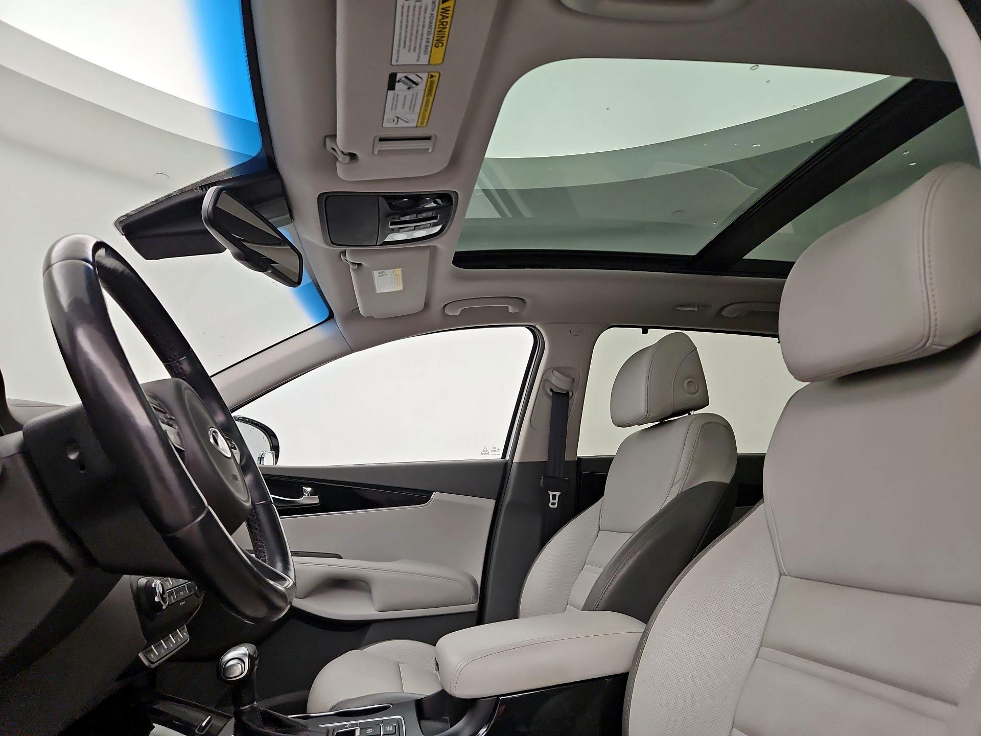 Thumbnail: 2017 Kia Sorento - 20