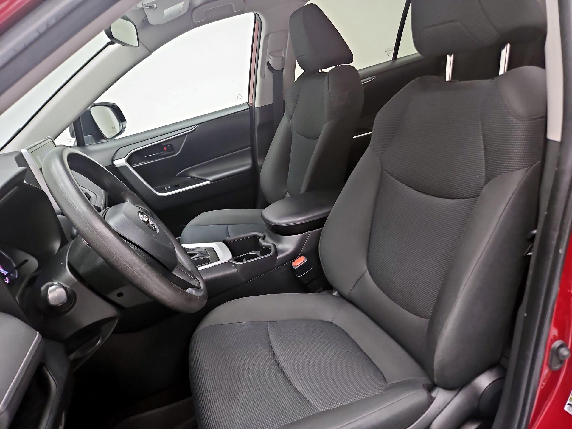 Thumbnail: 2023 Toyota RAV4 - 11