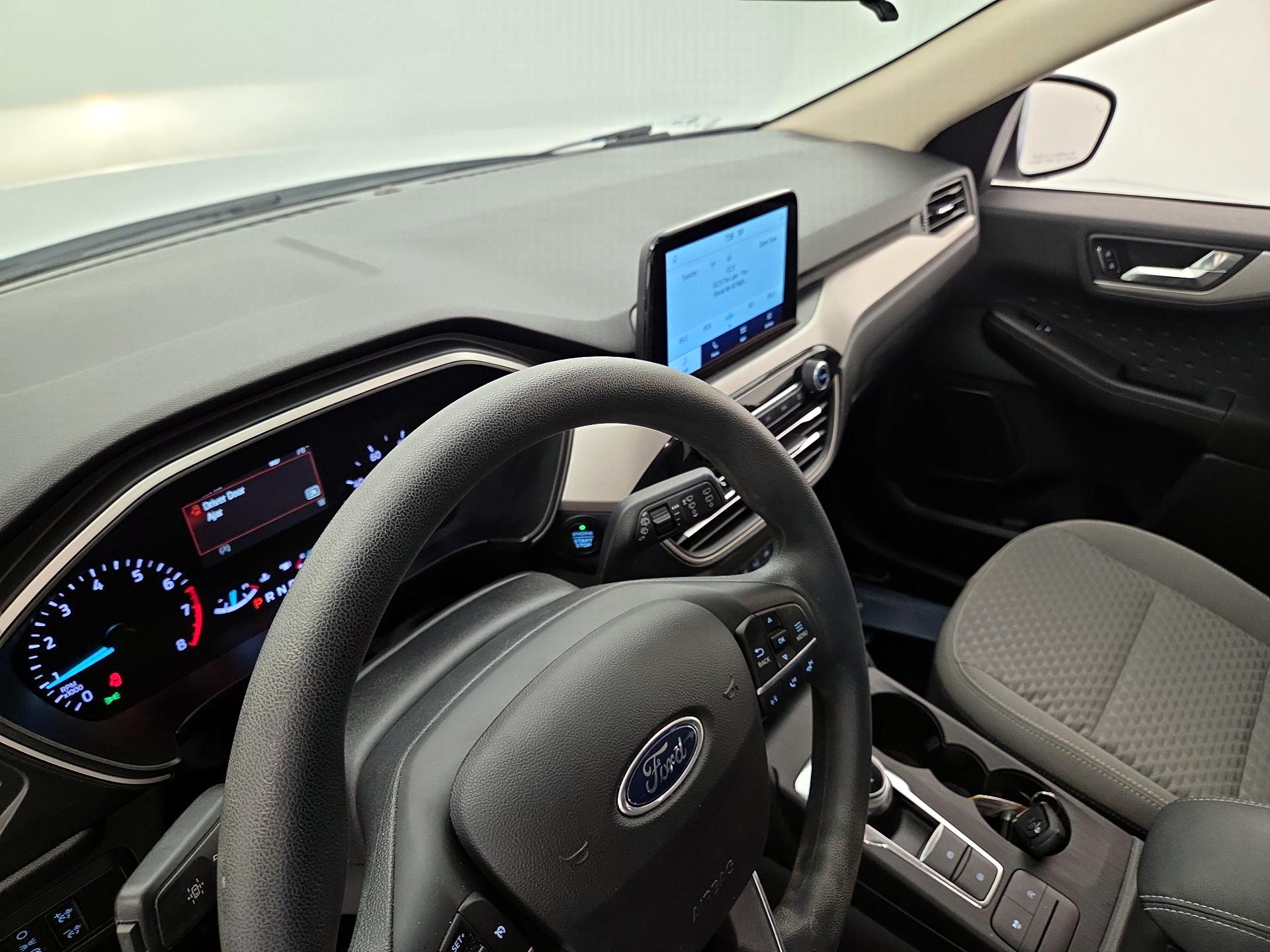 Thumbnail: 2020 Ford Escape - 9
