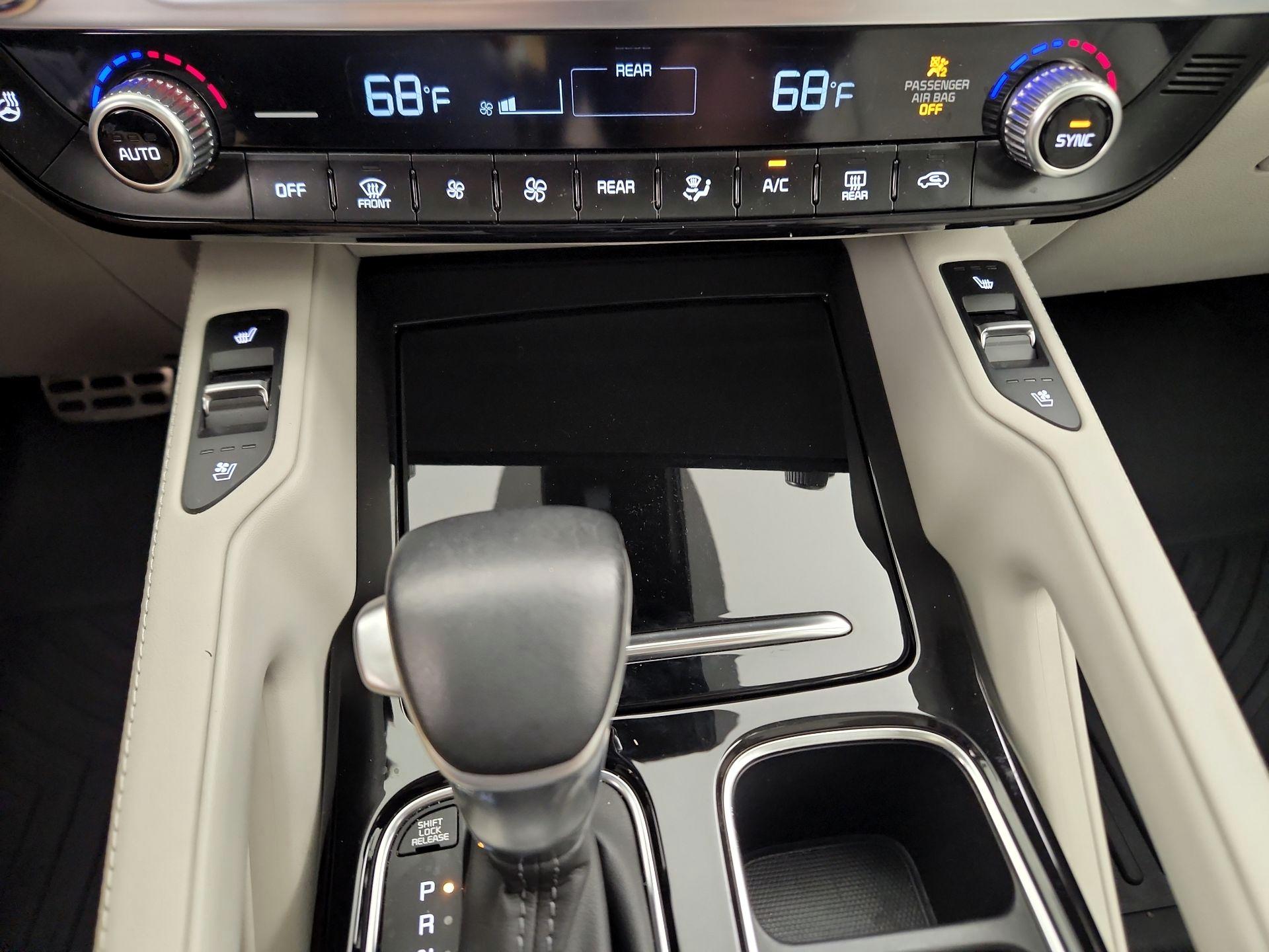 Thumbnail: 2024 Kia Telluride - 17