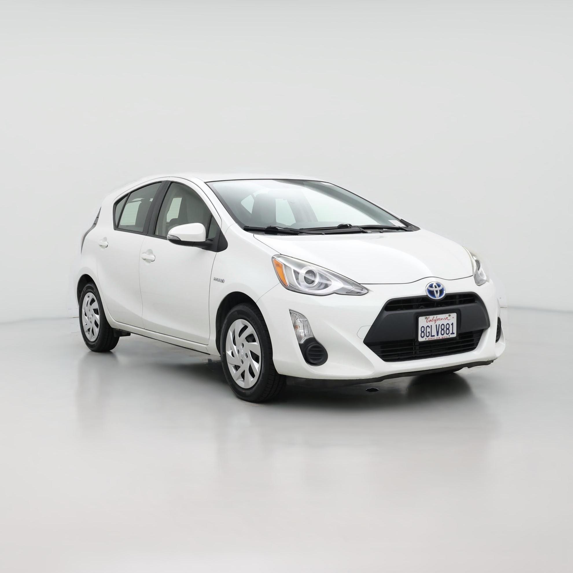 Thumbnail: 2015 Toyota Prius c - 1