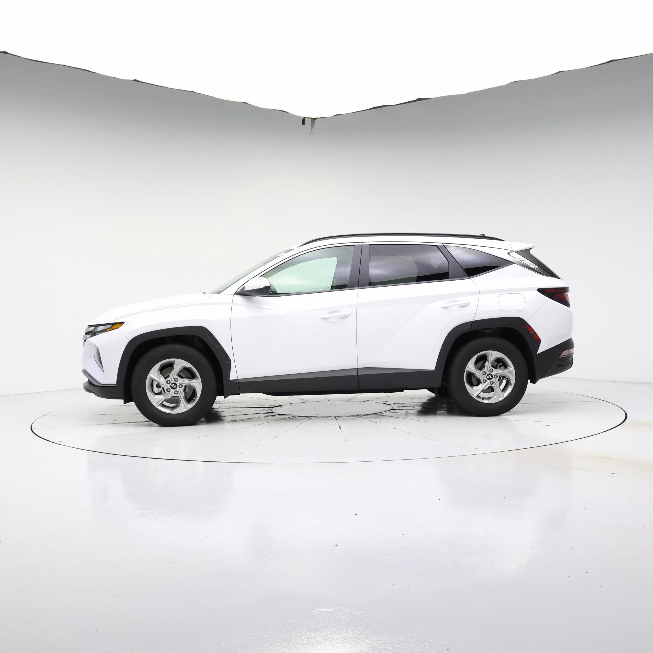 Thumbnail: 2024 Hyundai Tucson - 3