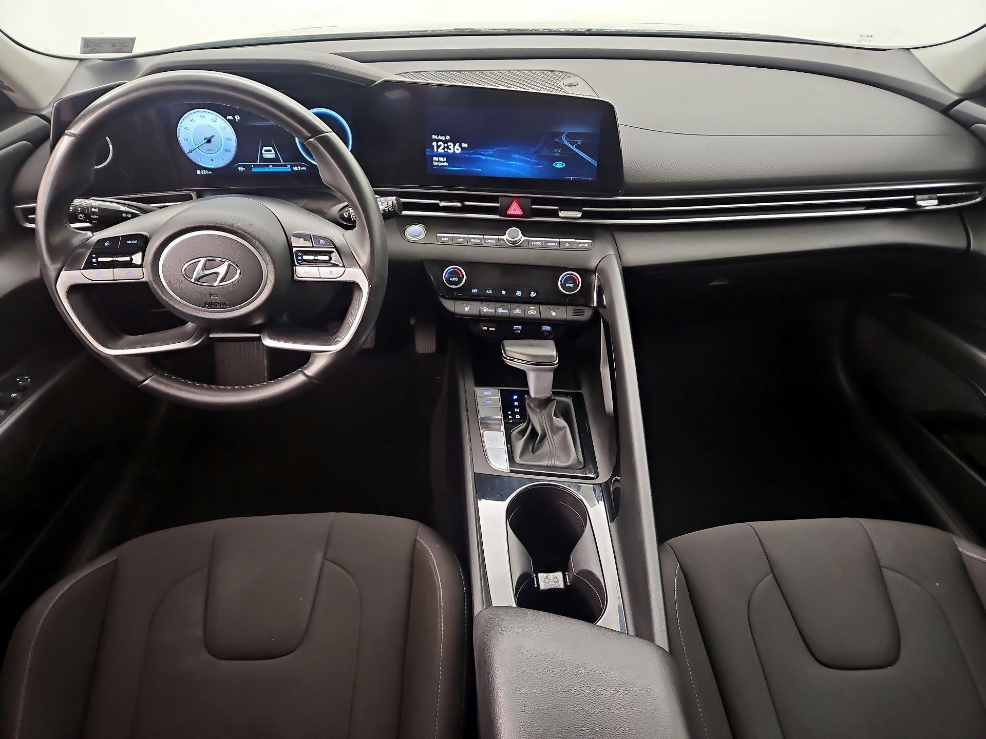 Thumbnail: 2023 Hyundai Elantra - 9