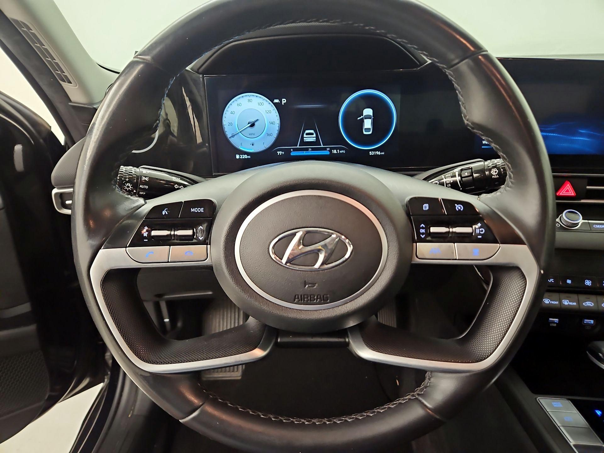 Thumbnail: 2023 Hyundai Elantra - 10