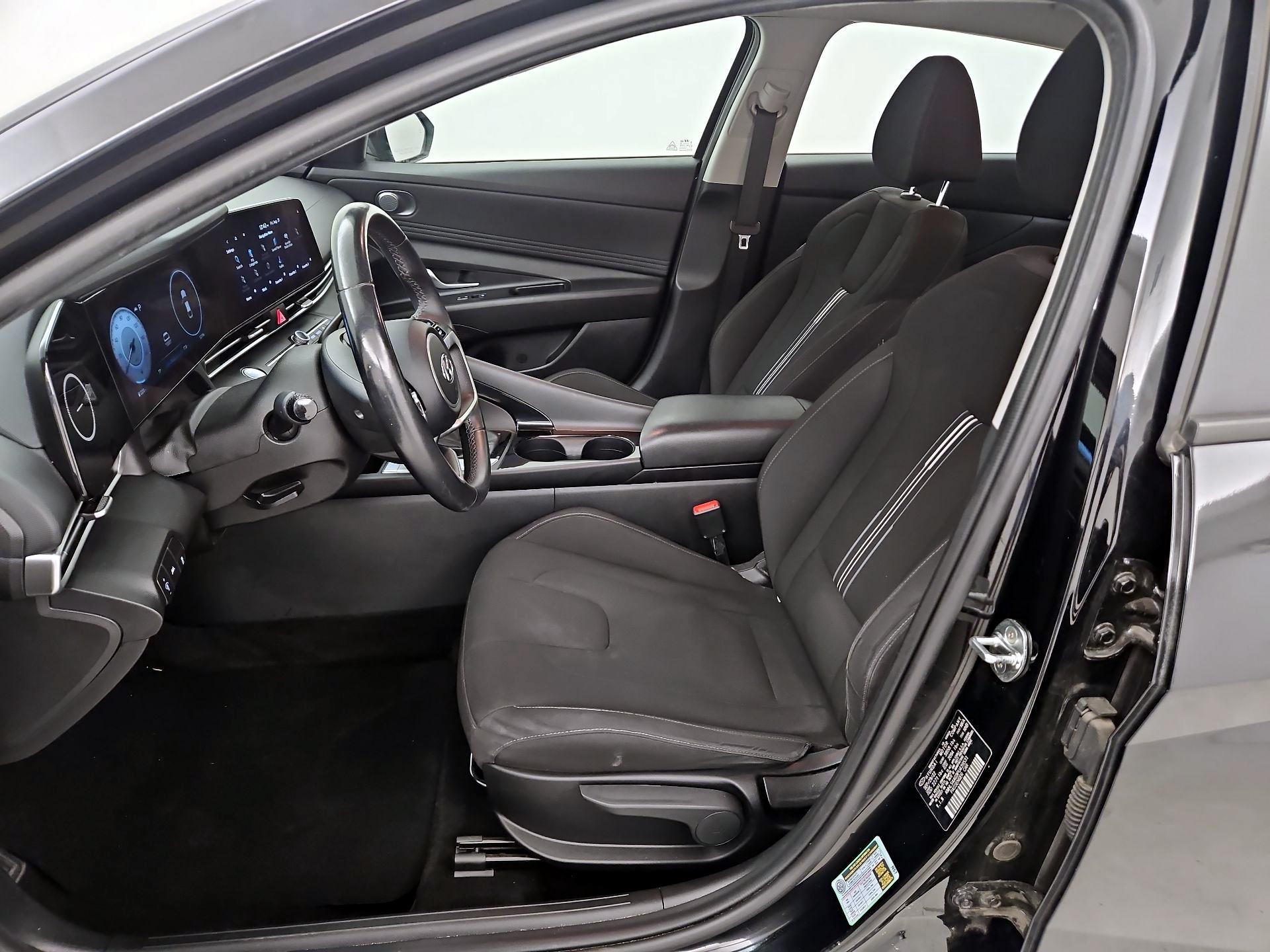 Thumbnail: 2023 Hyundai Elantra - 11
