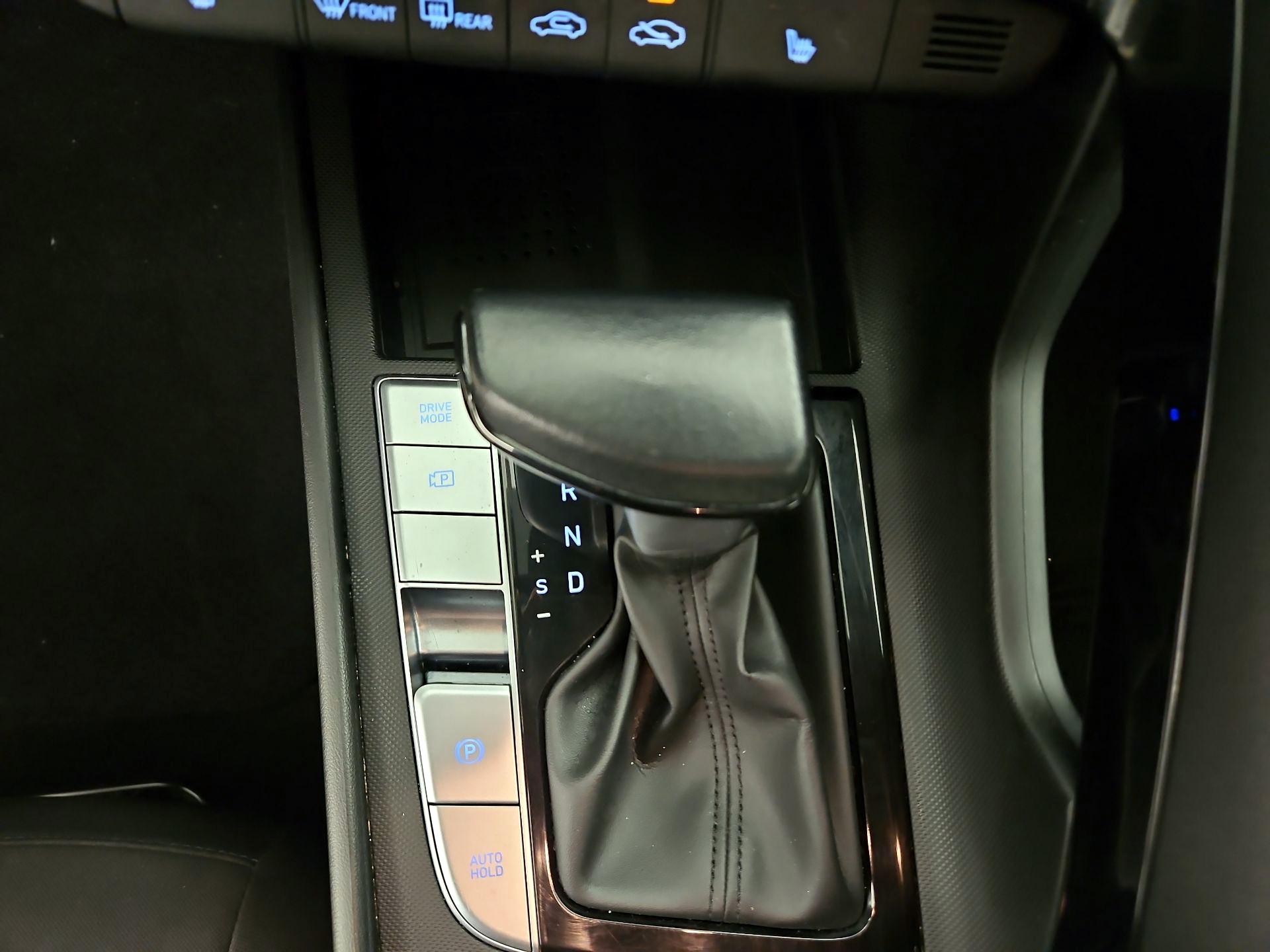 Thumbnail: 2023 Hyundai Elantra - 18