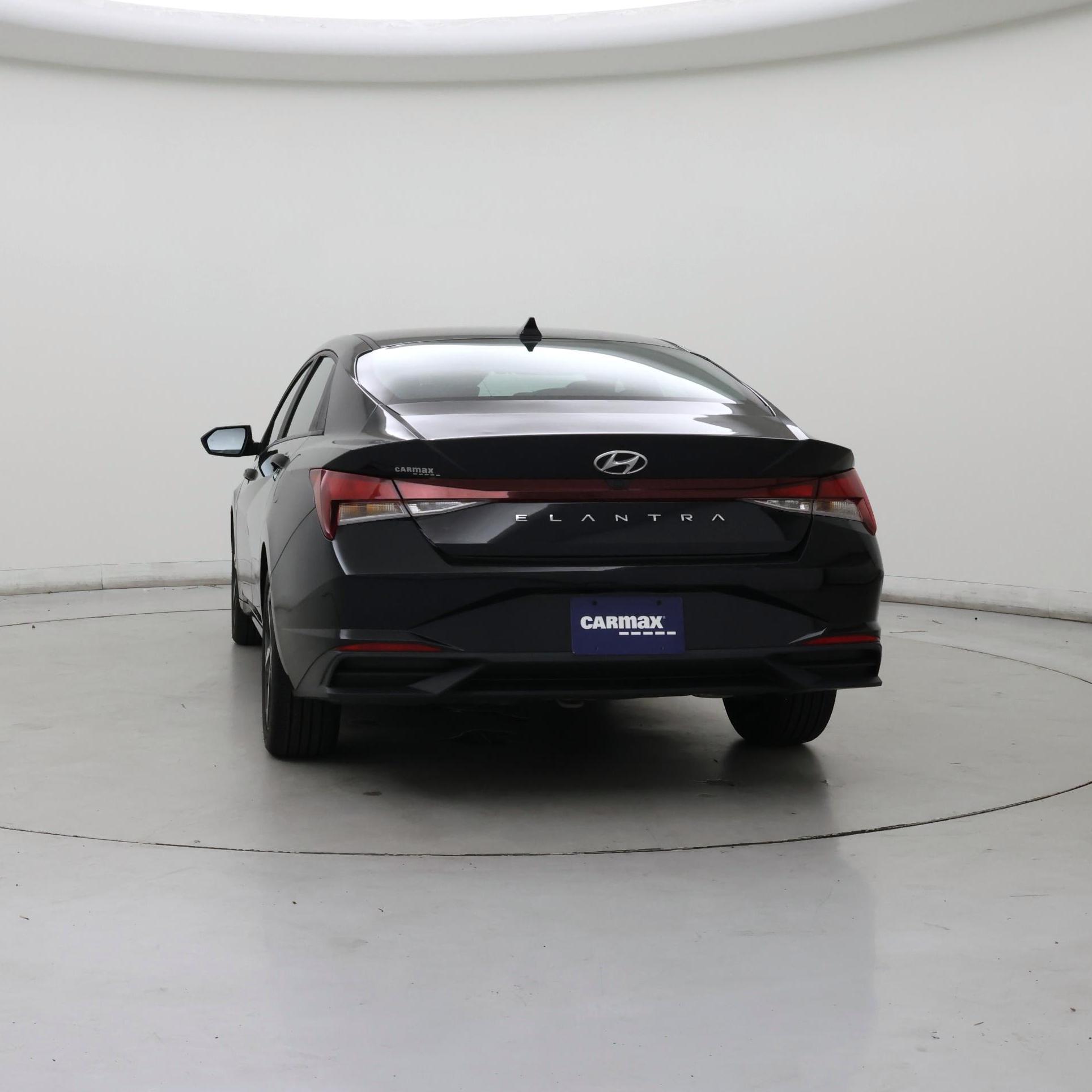 Thumbnail: 2023 Hyundai Elantra - 6