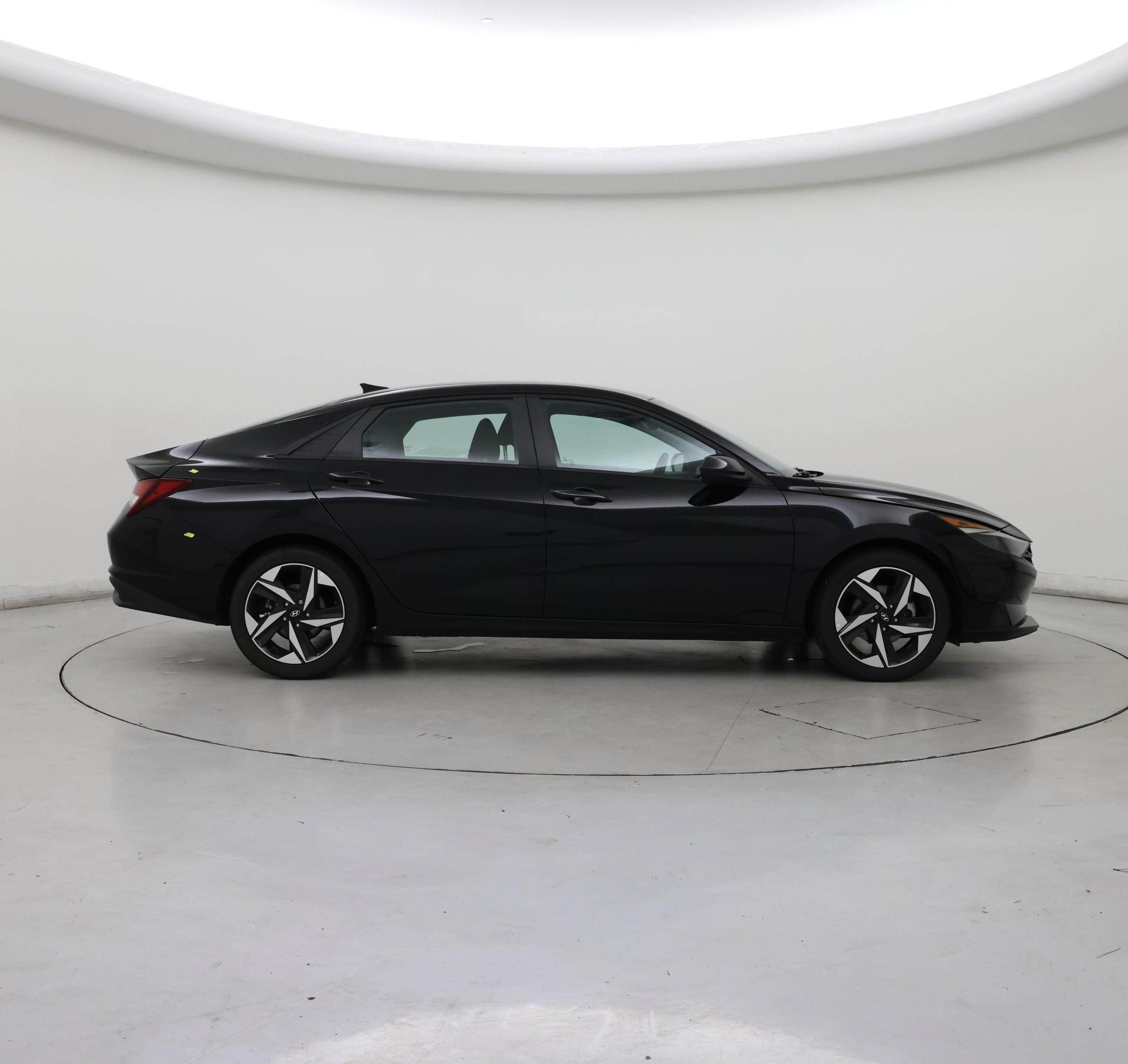 Thumbnail: 2023 Hyundai Elantra - 7
