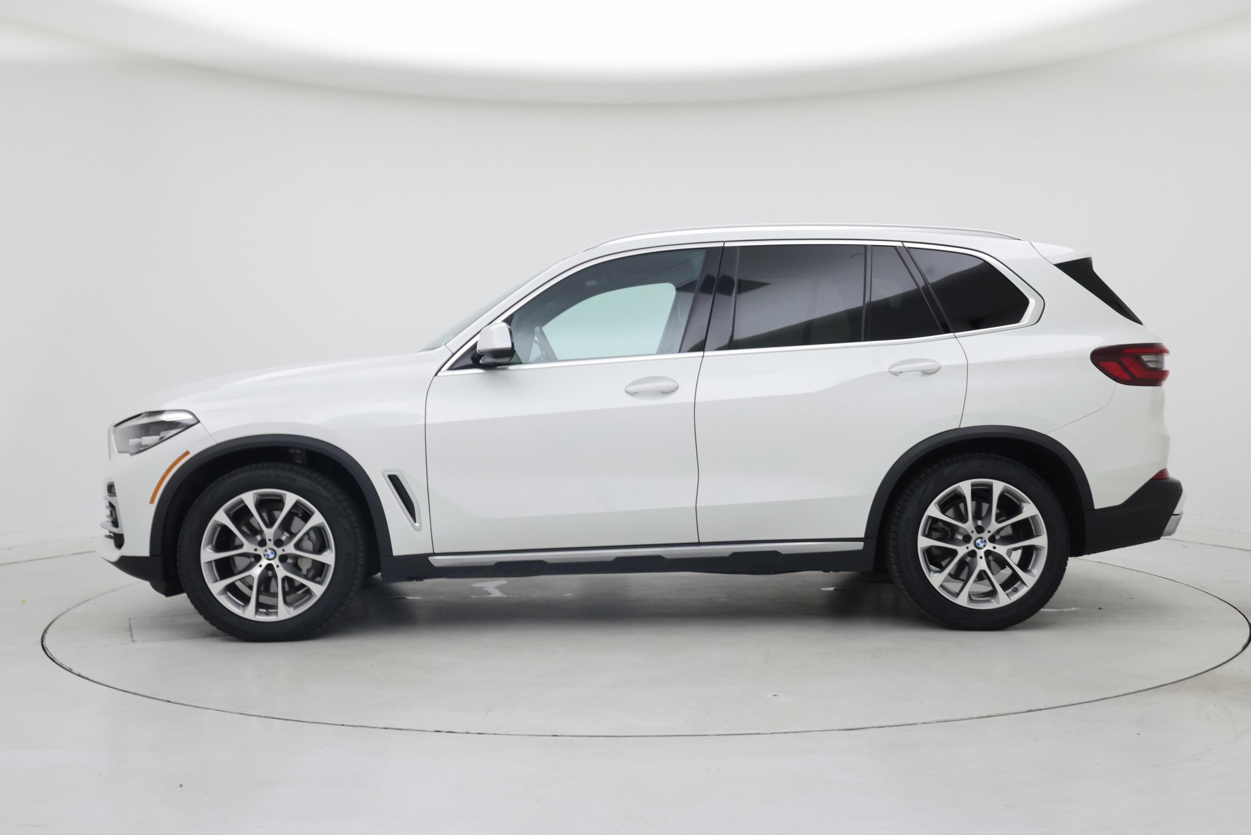Thumbnail: 2023 BMW X5 - 3