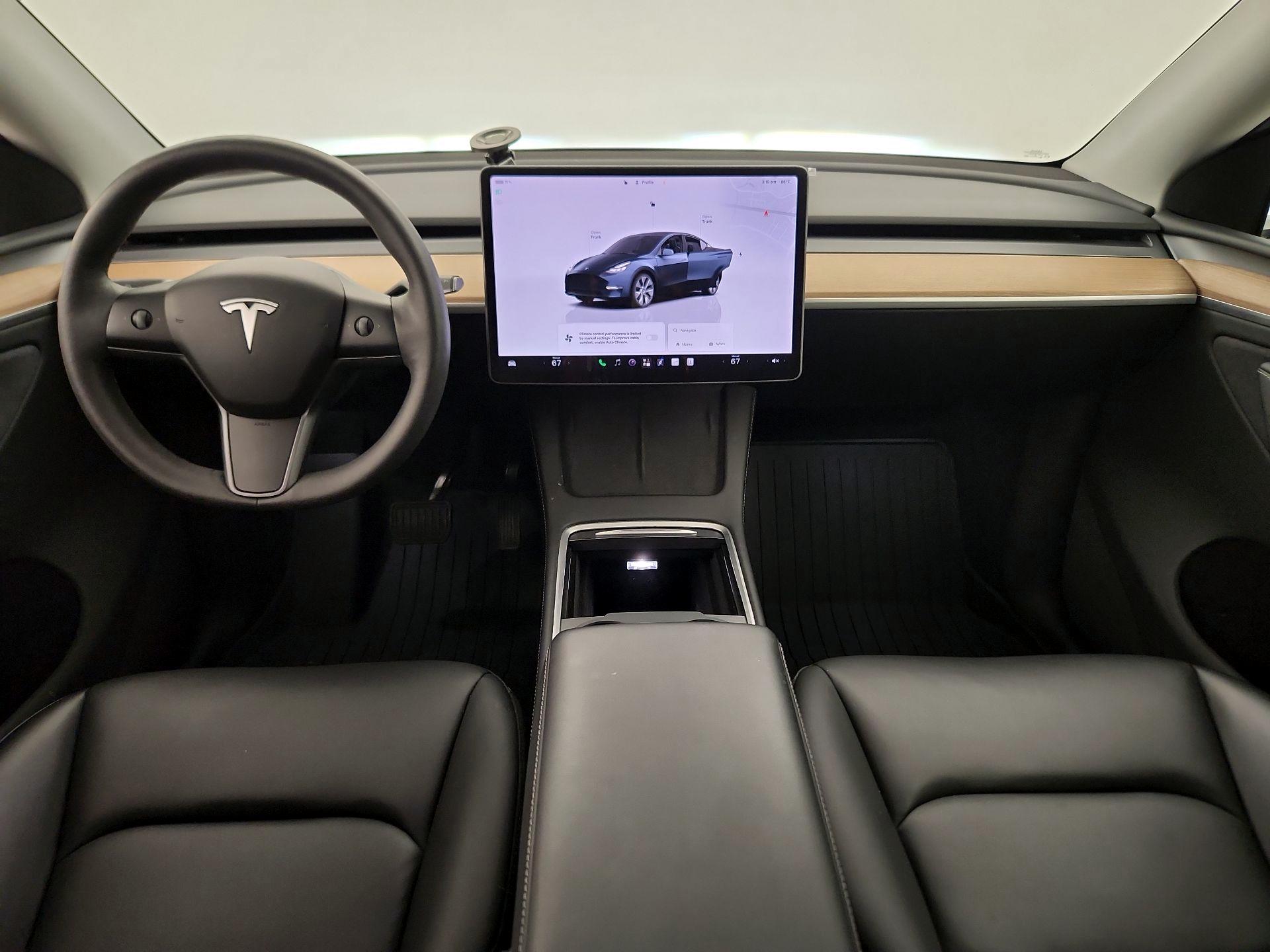Thumbnail: 2024 Tesla Model Y - 9